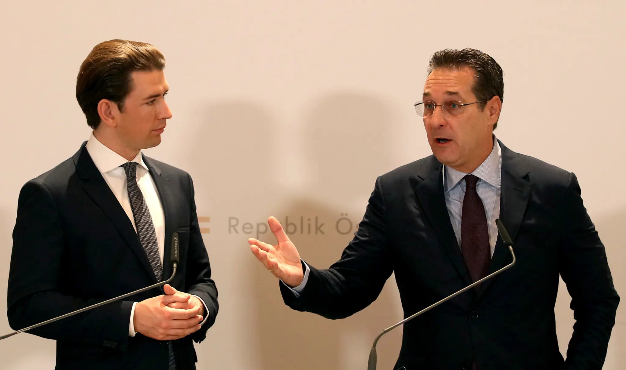 Slovenský a britský fanúšik pred zápasom na MS 2019.