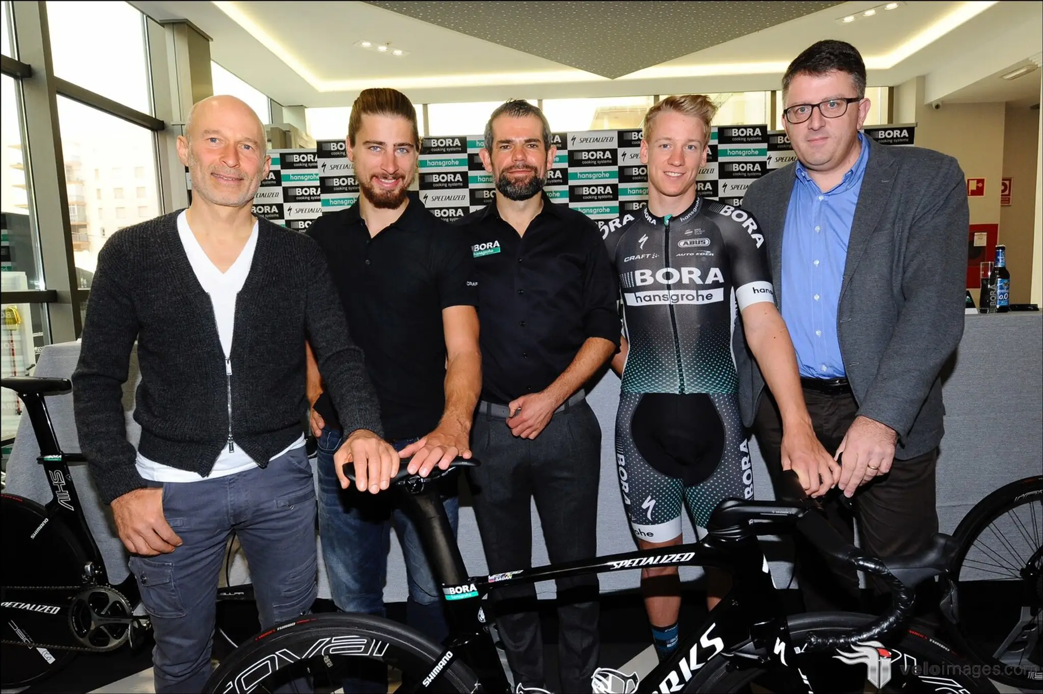 Peter Sagan začal prípravu na novú sezónu s novým tímom Bora Hansgrohe.