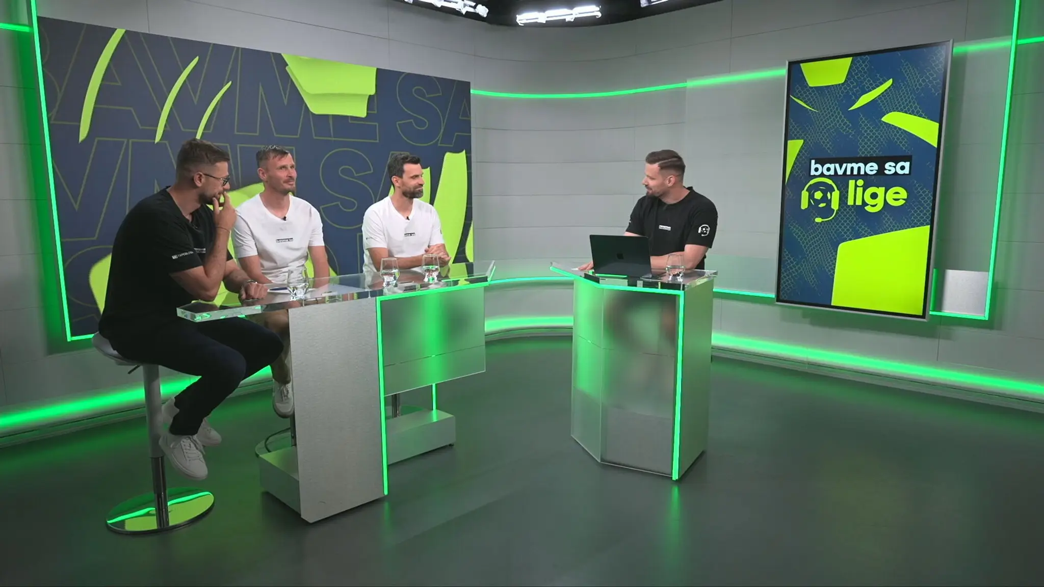Hosťami relácie Bavme sa o lige boli Martin Mikulič a Peter Kleščík.