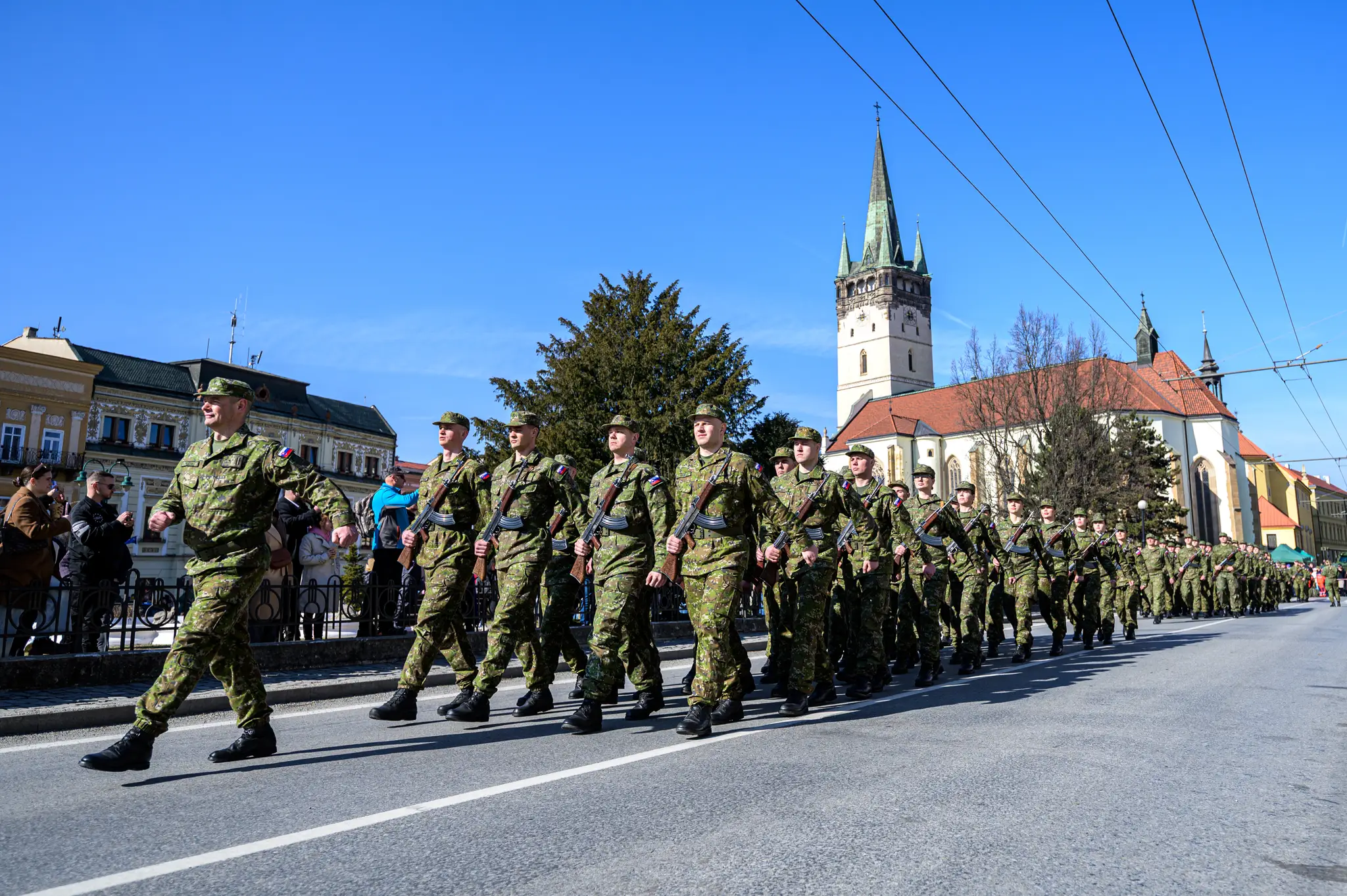 Stovky vojakov skladali prísahu v centre Prešova