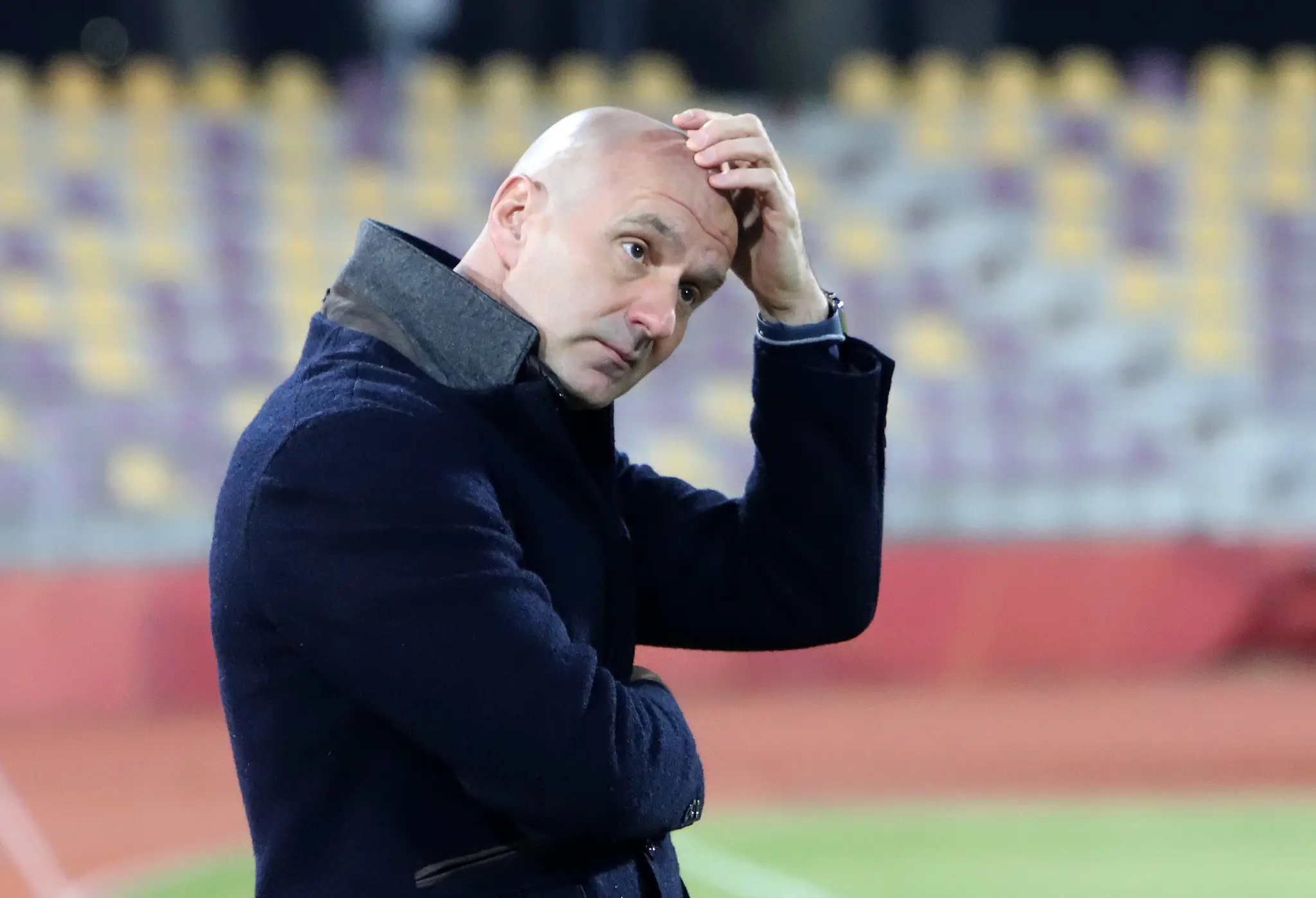 Tréner AS Trenčín Ilija Stolica v zápase 20. kola Niké ligy na pôde Banskej Bystrice.