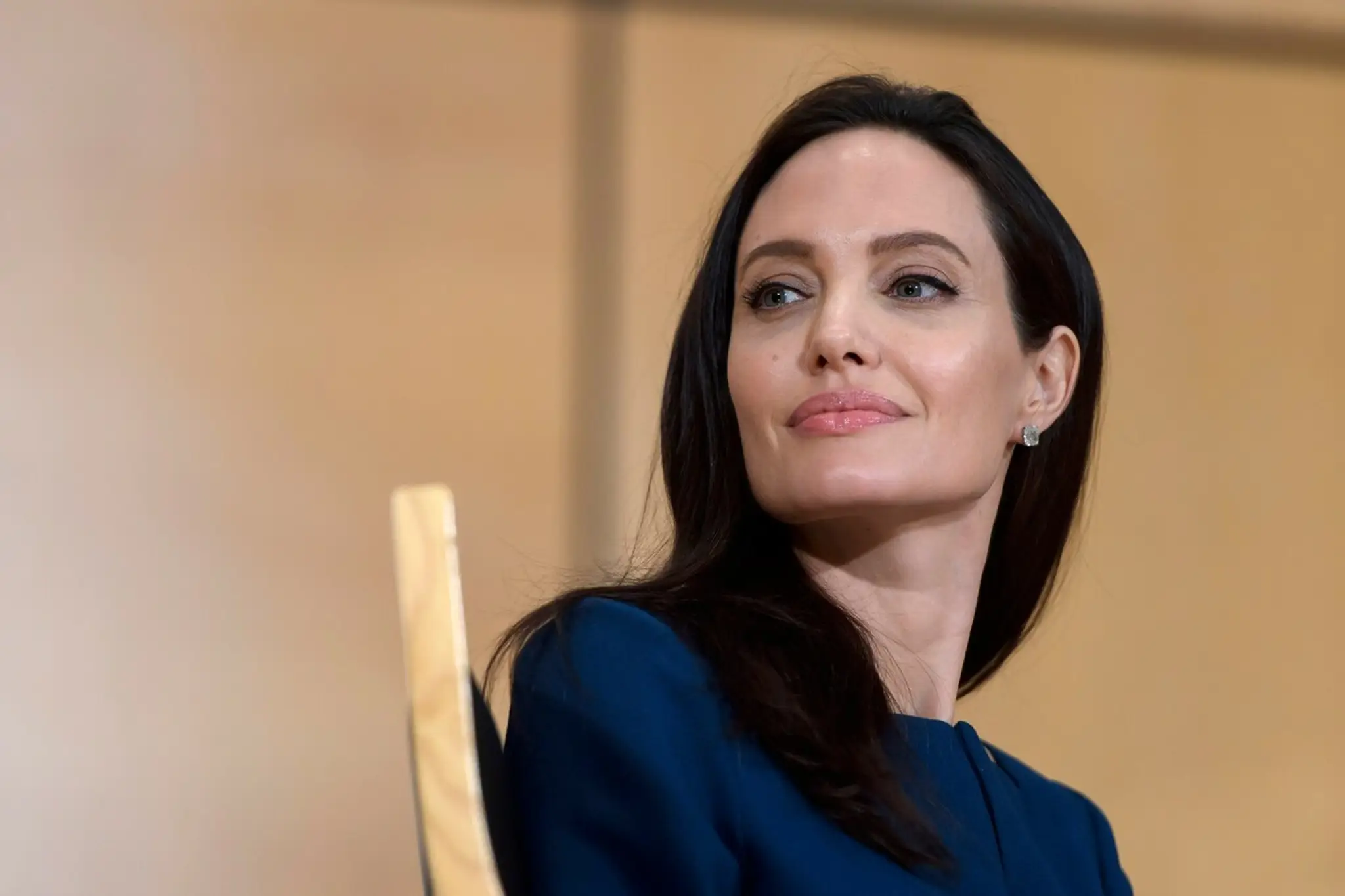 Z chodiacej mŕtvoly opäť krásna žena. Angeline pomohla záhadná procedúra