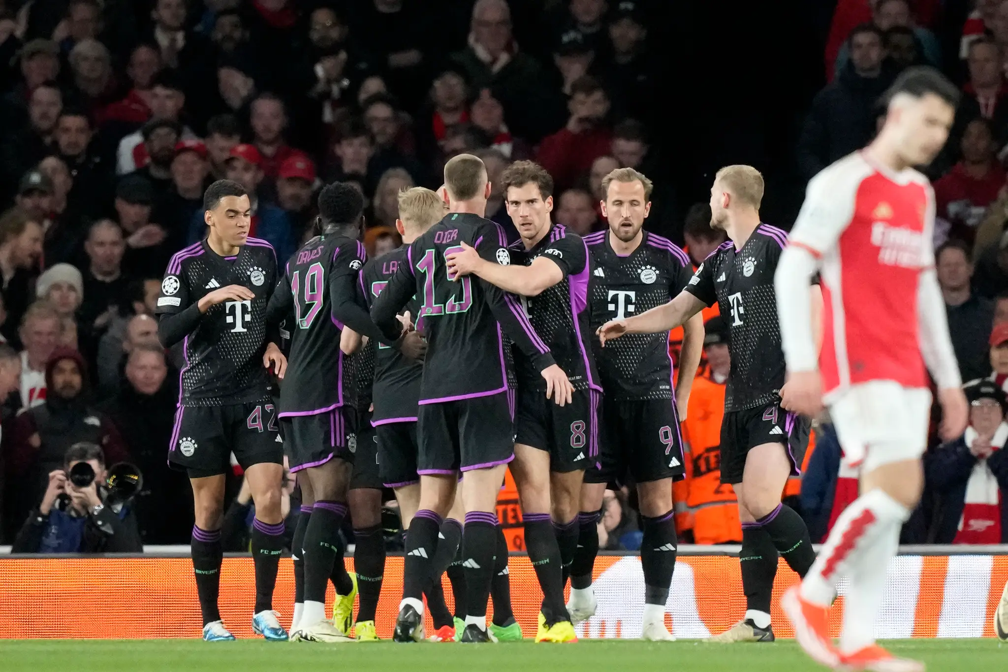Futbalisti Bayernu sa tešia z vyrovnávajúceho gólu