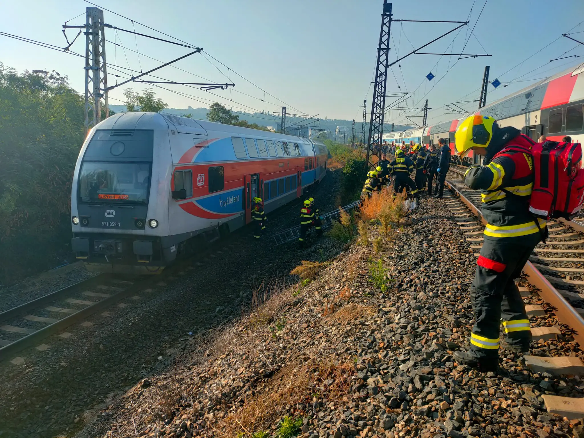 Zrážka vlakov v Prahe.
