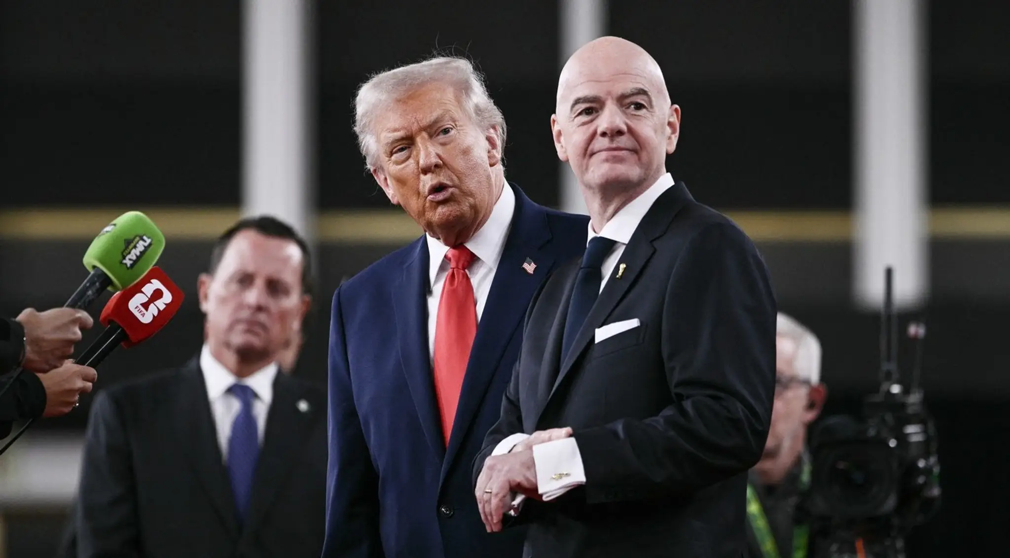 Výborní kamaráti. Prezidenti USA a FIFA. Donald Trump a Gianni Infantino. 