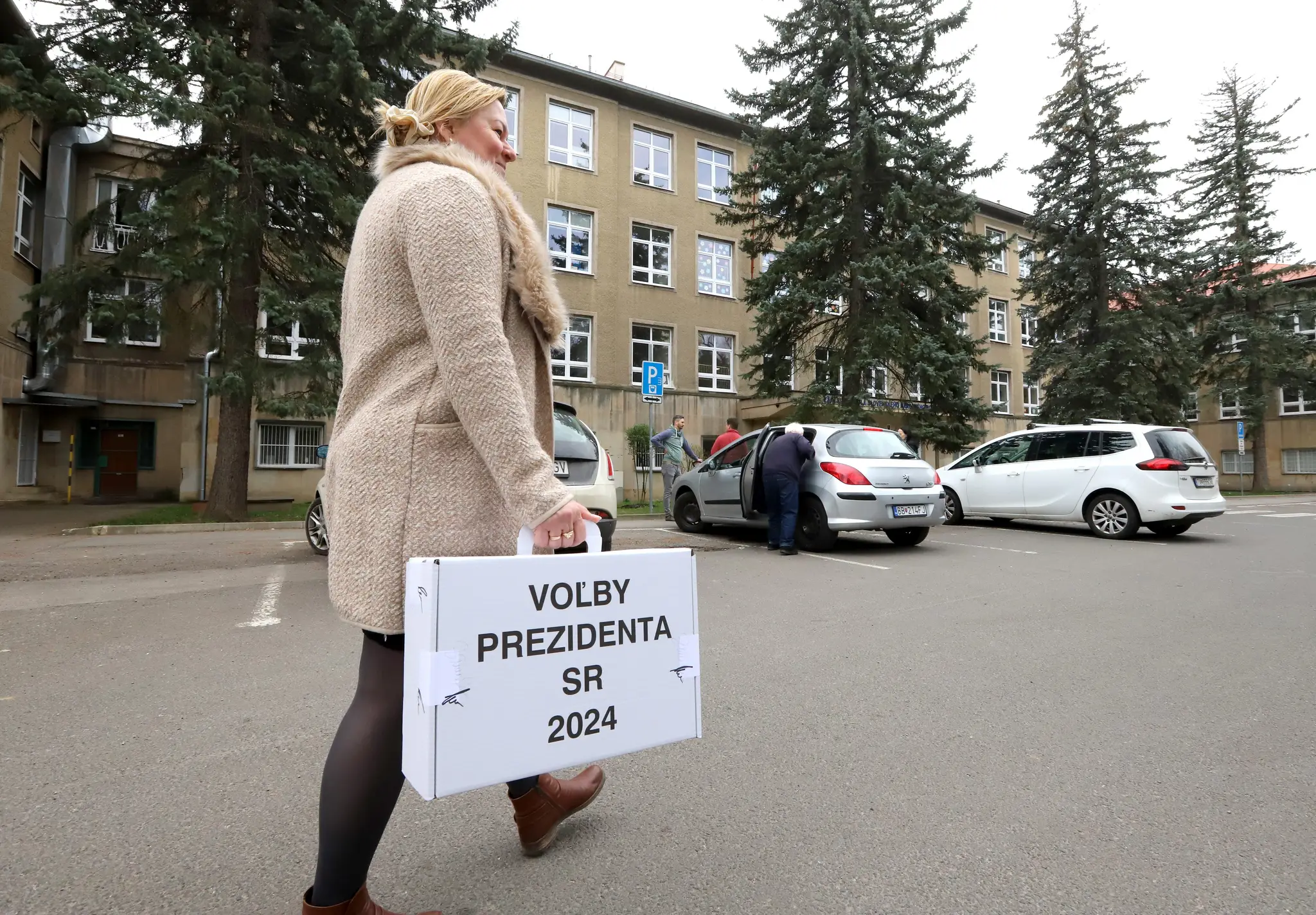 Voľby na Sliači.