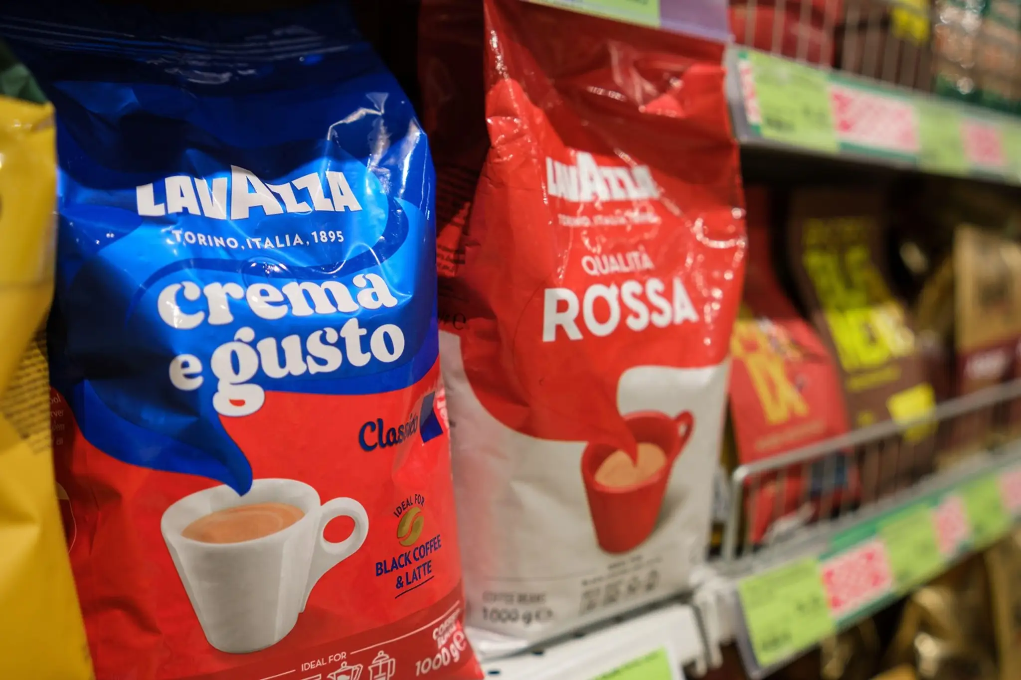 Lavazza, káva v obchode