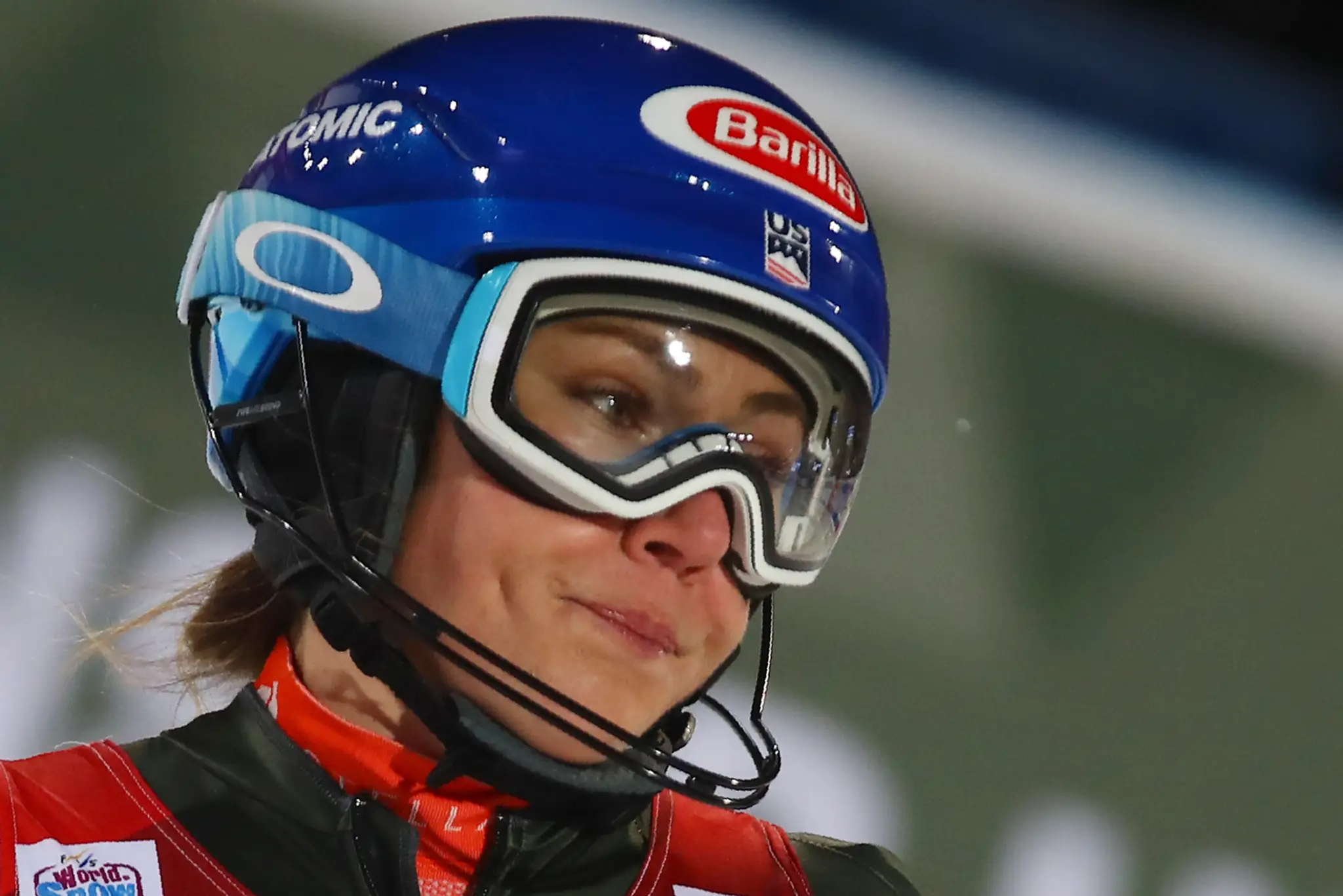 Alpská lyžiarka Petra Vlhová oslavuje triumf v slalome vo Flachau.