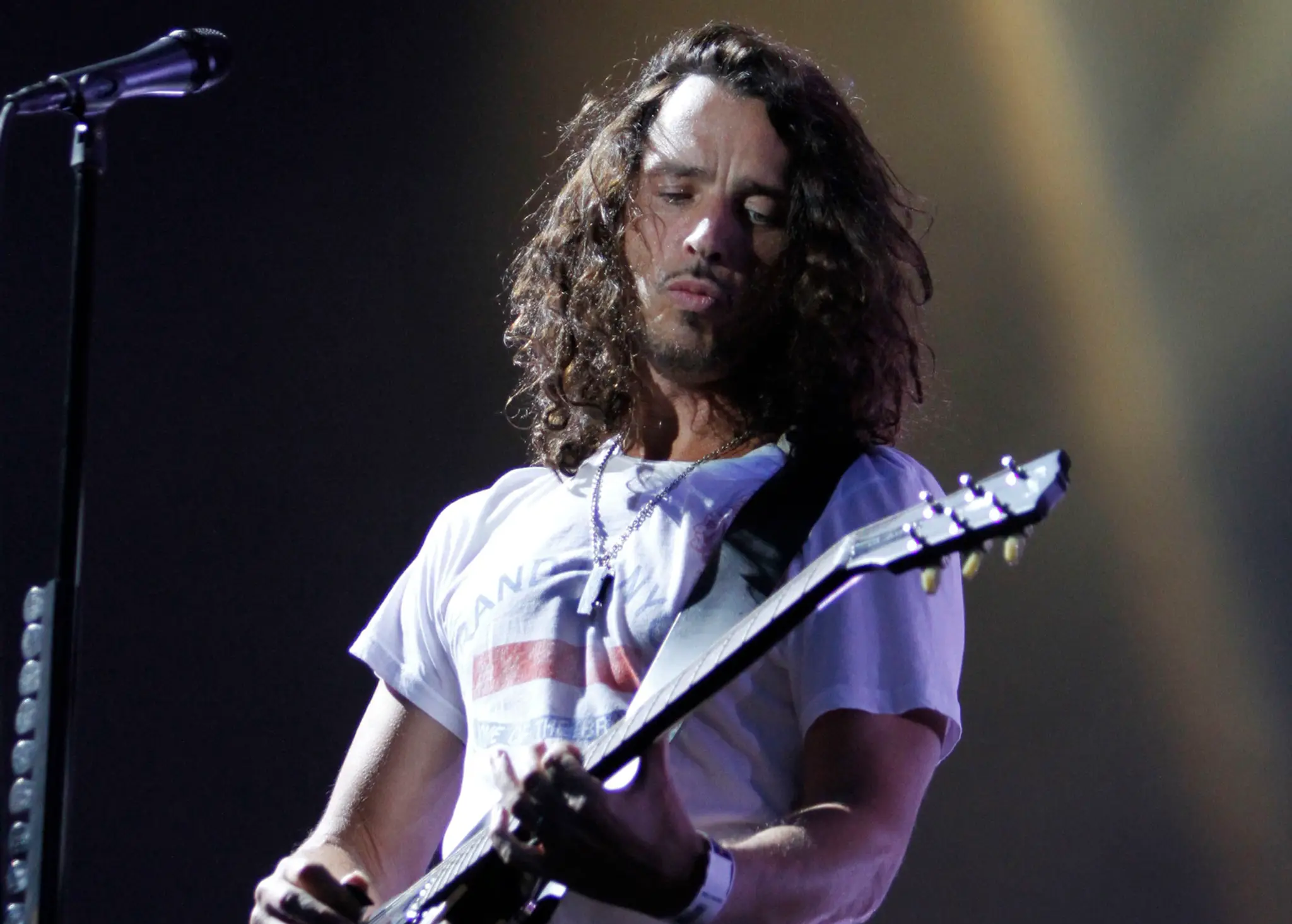 Chris Cornell (†52)
