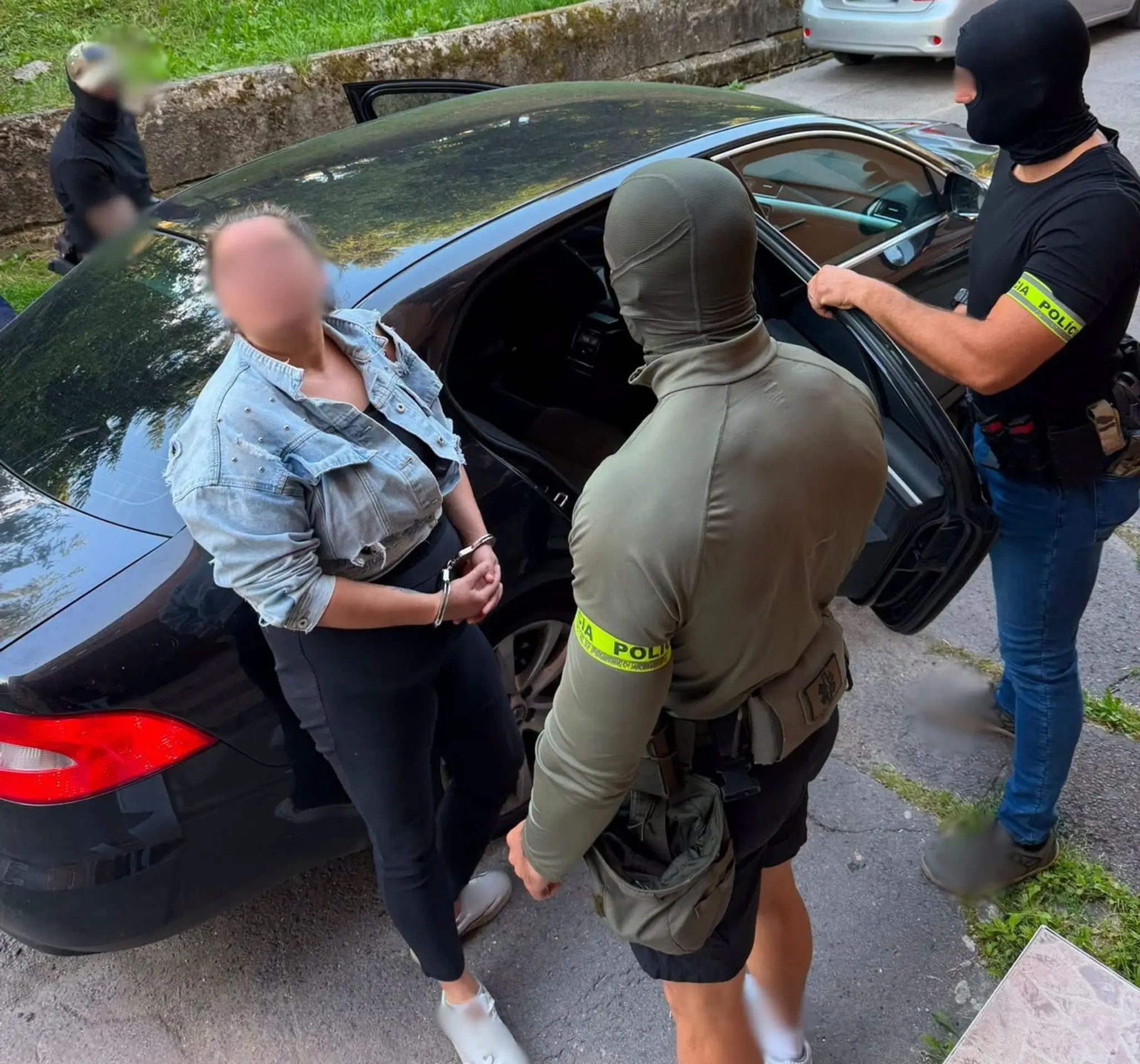 Zadržali ženu podozrivú z obchodovania s ľuďmi.