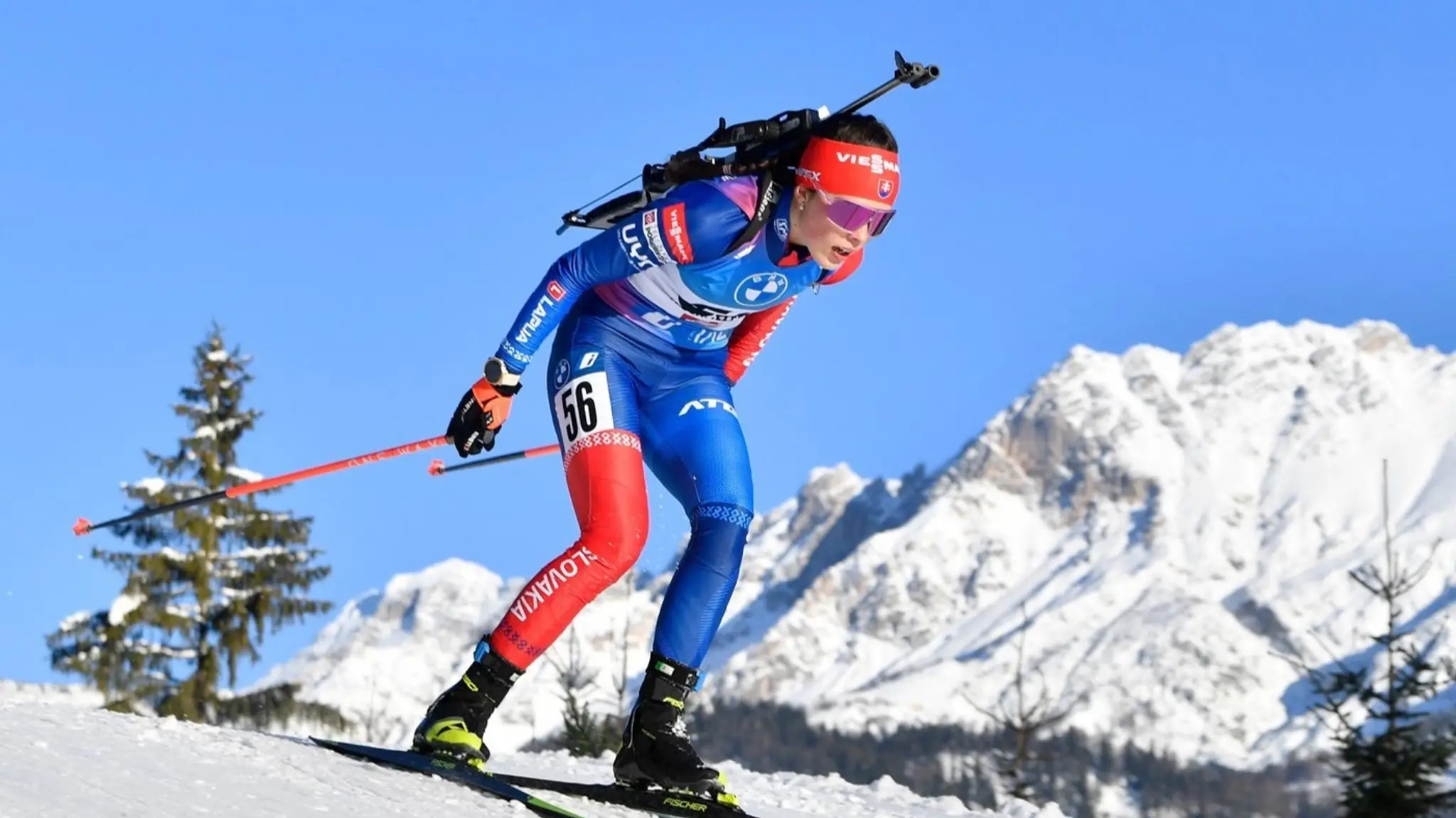 Slovenská reprezentantka v biatlone Ema Kapustová. (cropped)