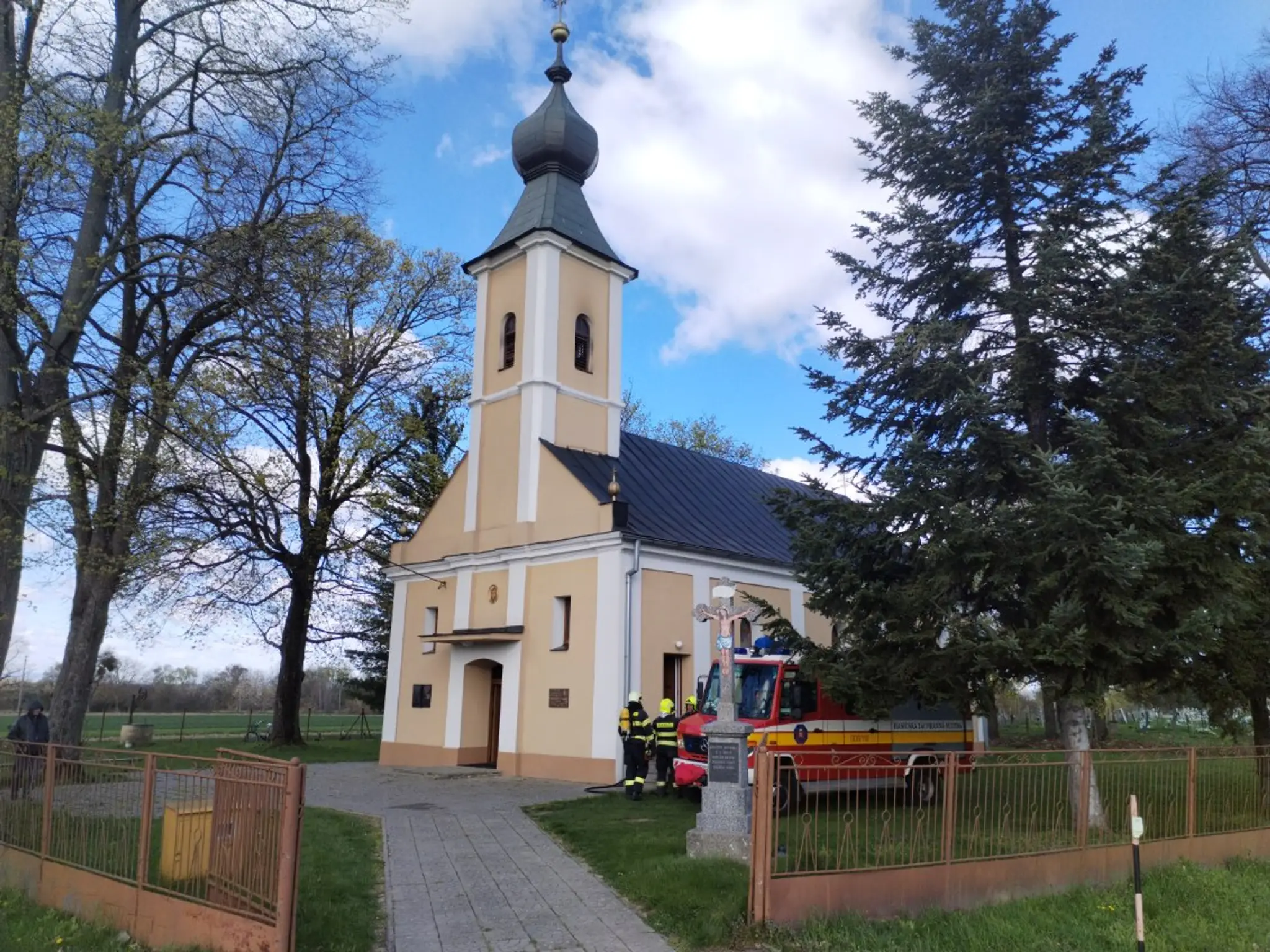 Požiar kostolnej veže na východe Slovenska