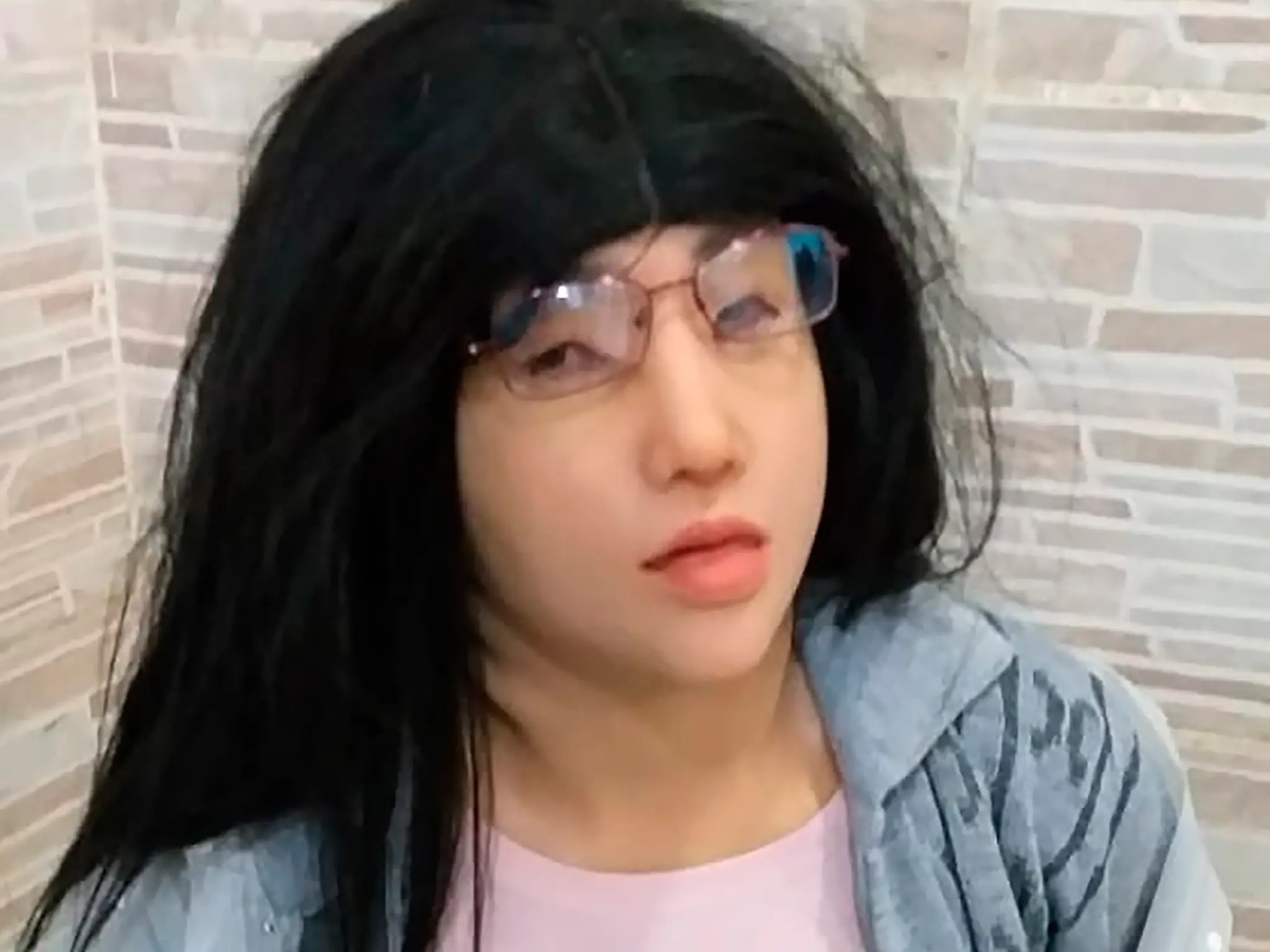 Z chlapčeka je dnes jeden z najpopulárnejších spevákov.