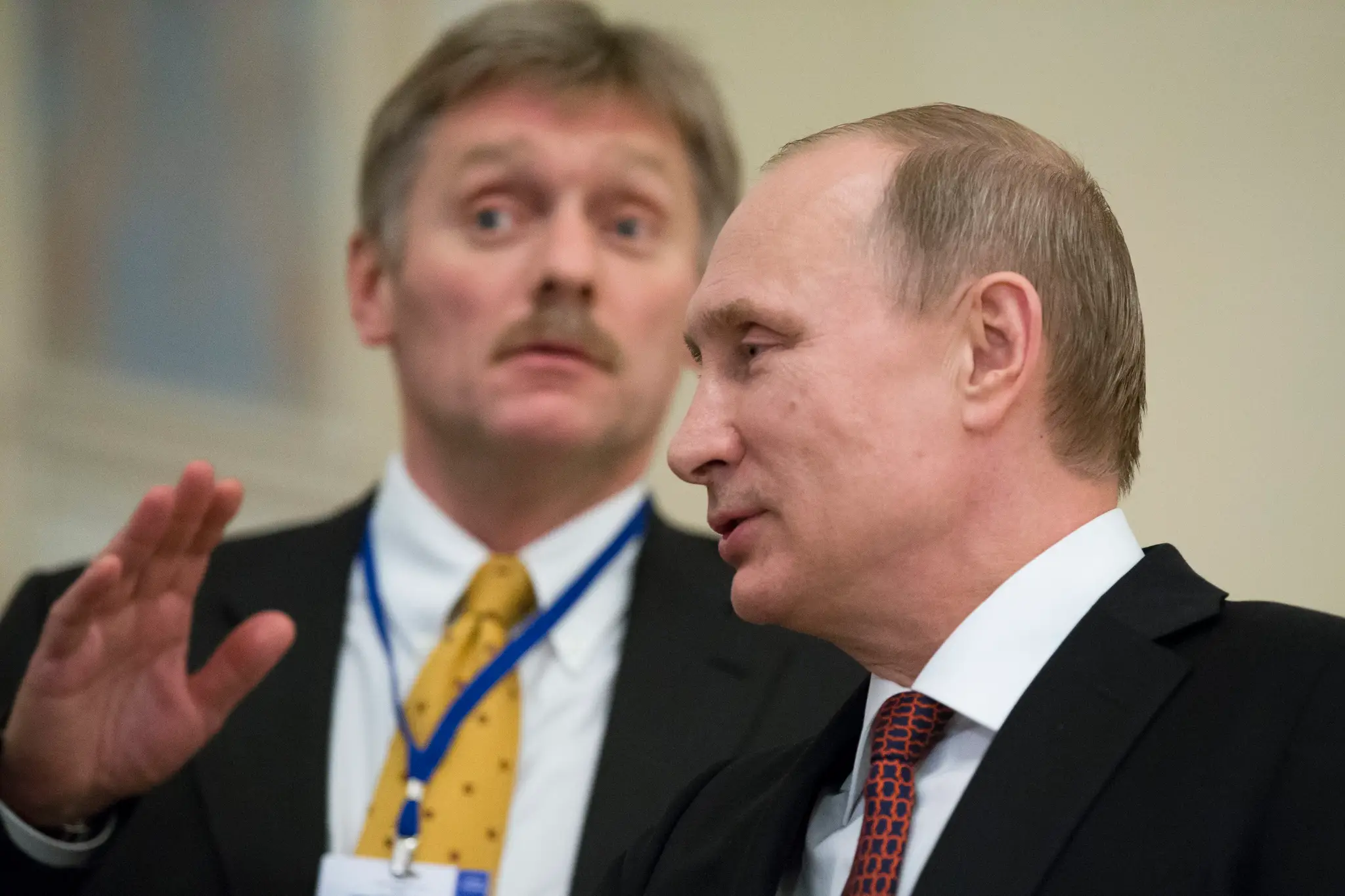 Vladimir Putin a Dmitrij Peskov