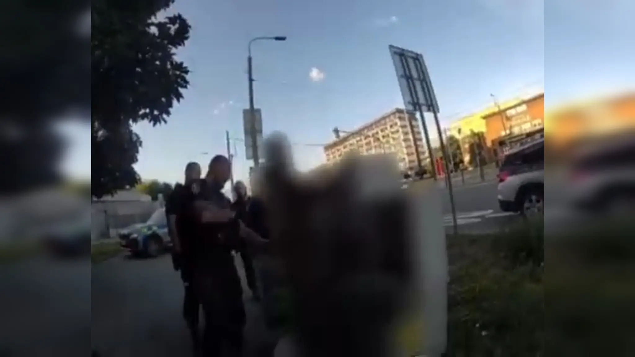 Dvaja páchatelia zaútočili na muža na invalidnom vozíku