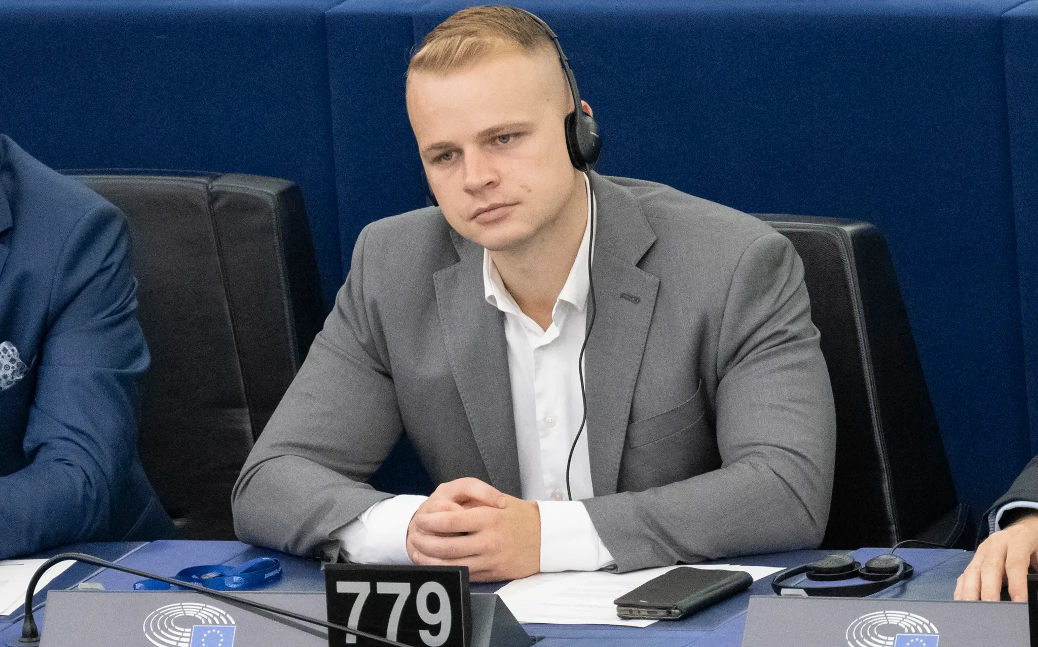 Na snímke slovenský europoslanec Milan Mazurek (Republika) počas ustanovujúcej plenárnej schôdze Európskeho parlamentu.