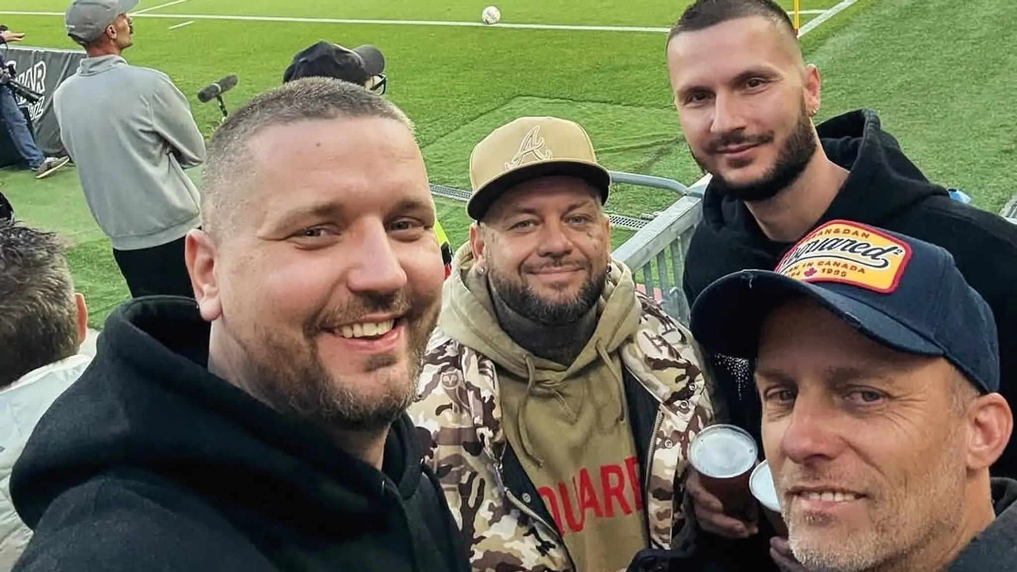 Priatelia a kolegovia spomínajú na Osťa.