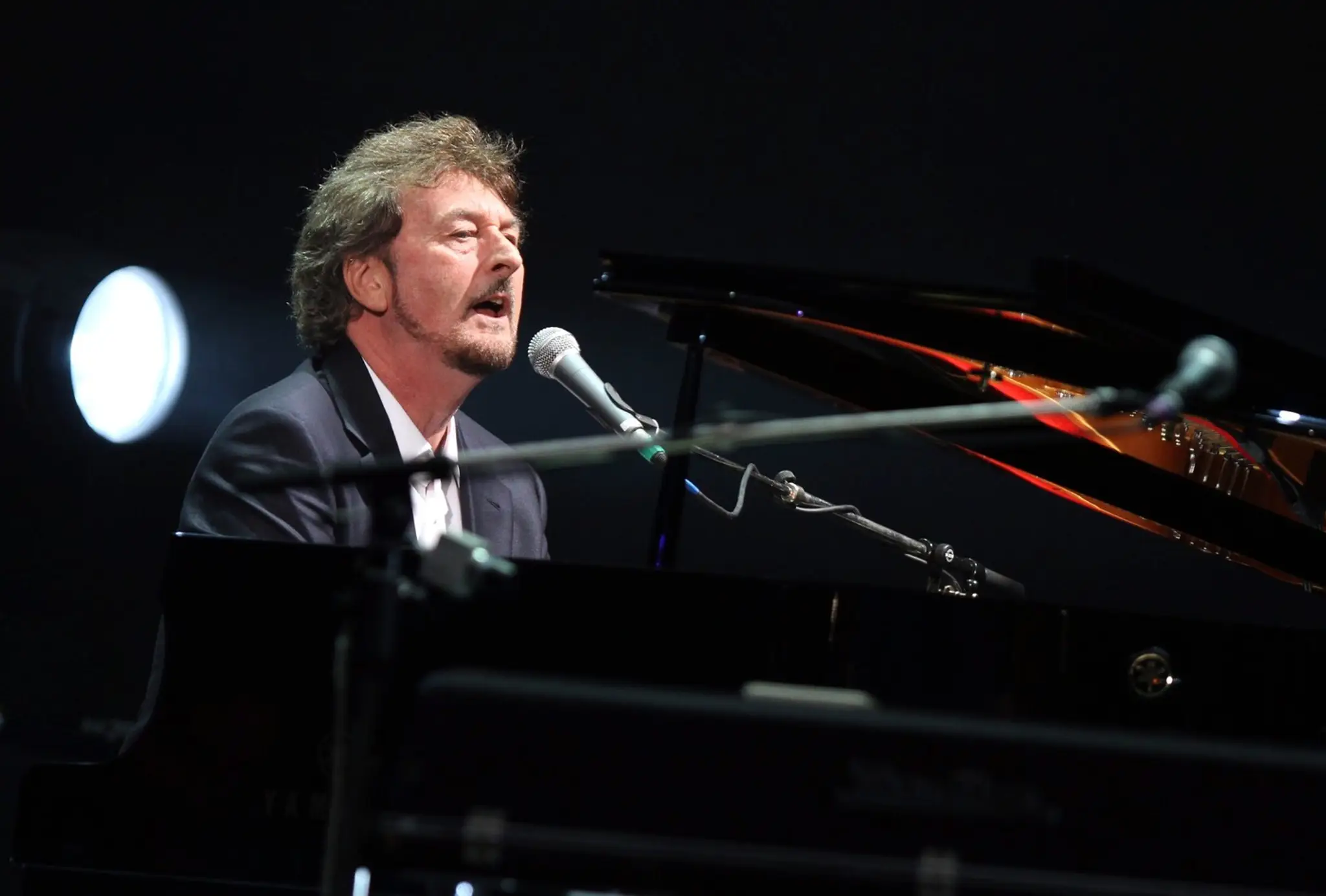 Vo veku 81 rokov zomrel spevák britskej skupiny Supertramp Rick Davies