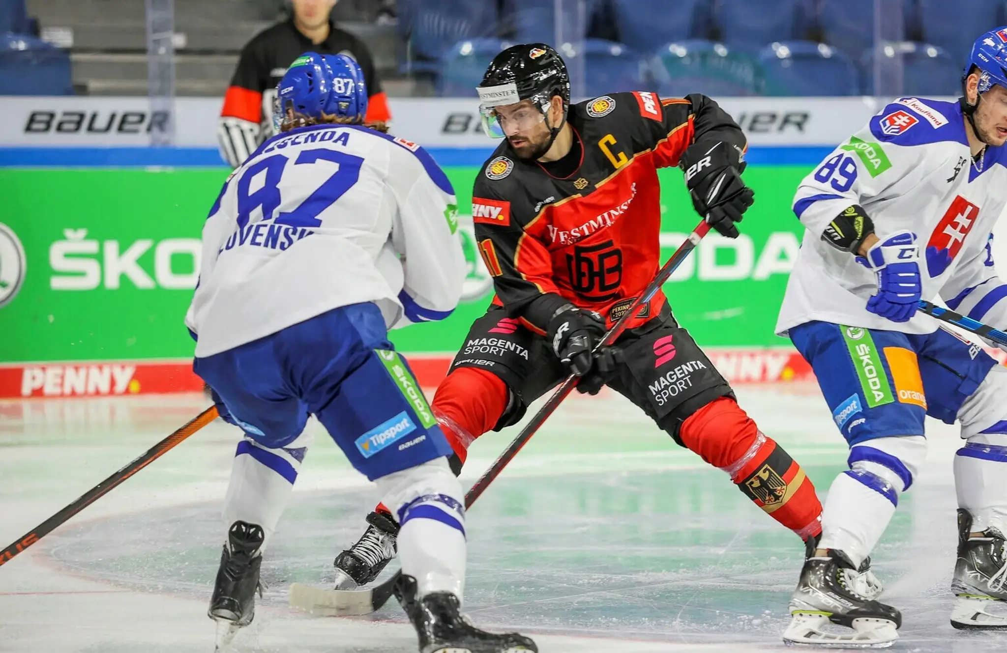 Zľava Pavol Regenda (SR), Marco Nowak (Nemecko) a Adrián Holešinský (SR).