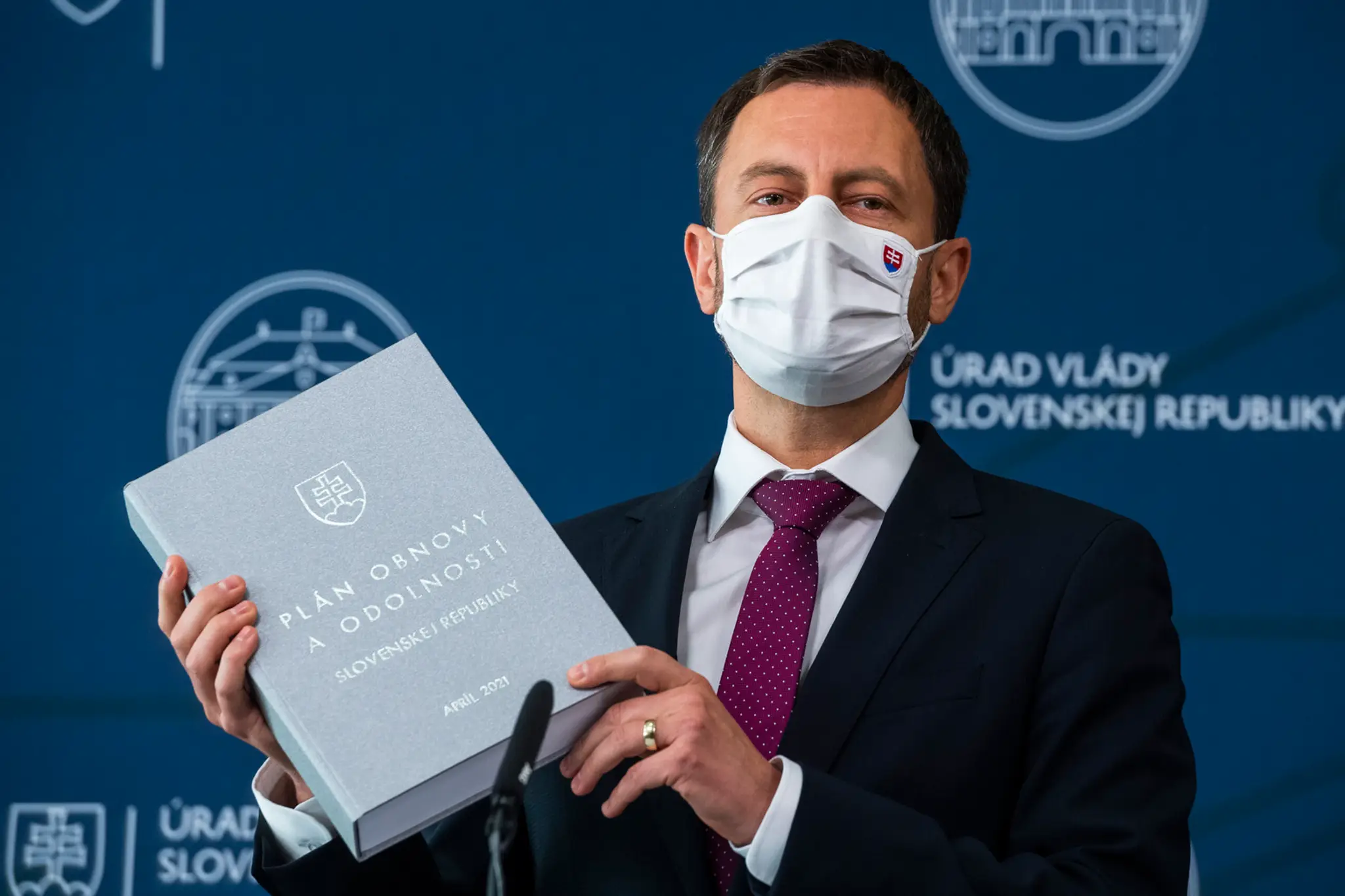 Predseda vlády SR Eduard Heger.