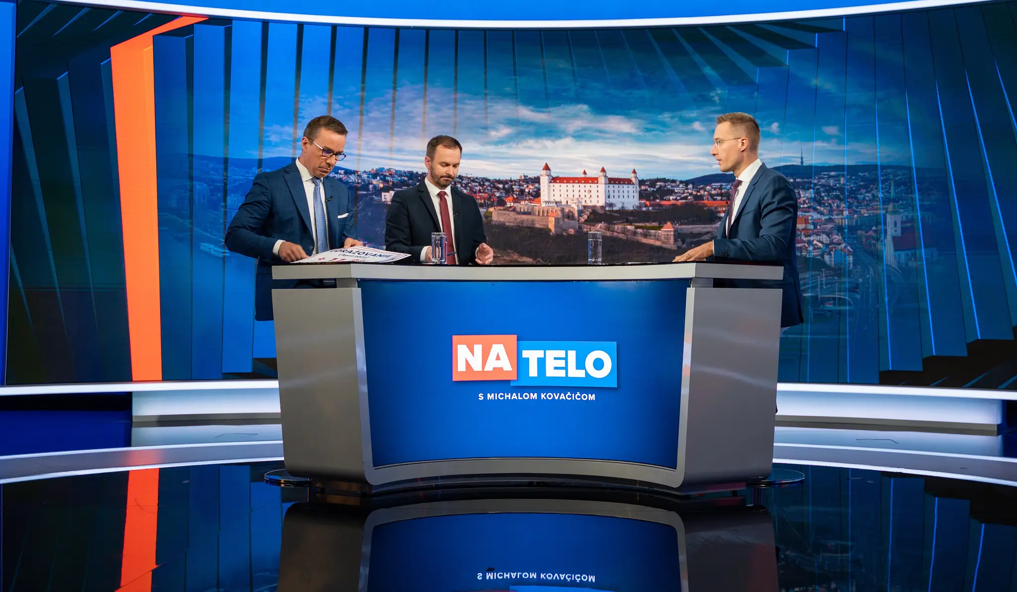 Hosťami relácie Na telo boli Erik Tomáš (Hlas) a Michal Šipoš (OĽaNO).