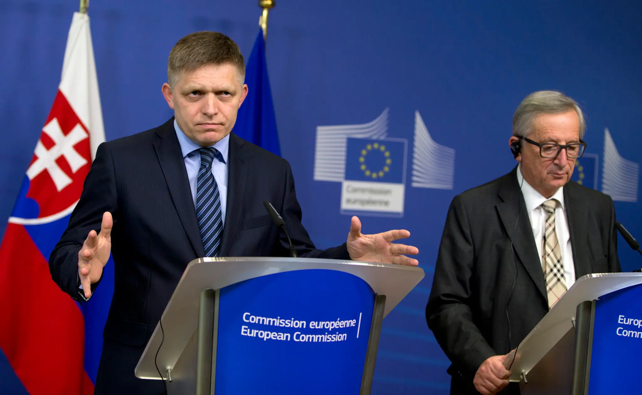 Premiér Robert Fico  a predseda Európskej komisie Jean-Claude Juncker.