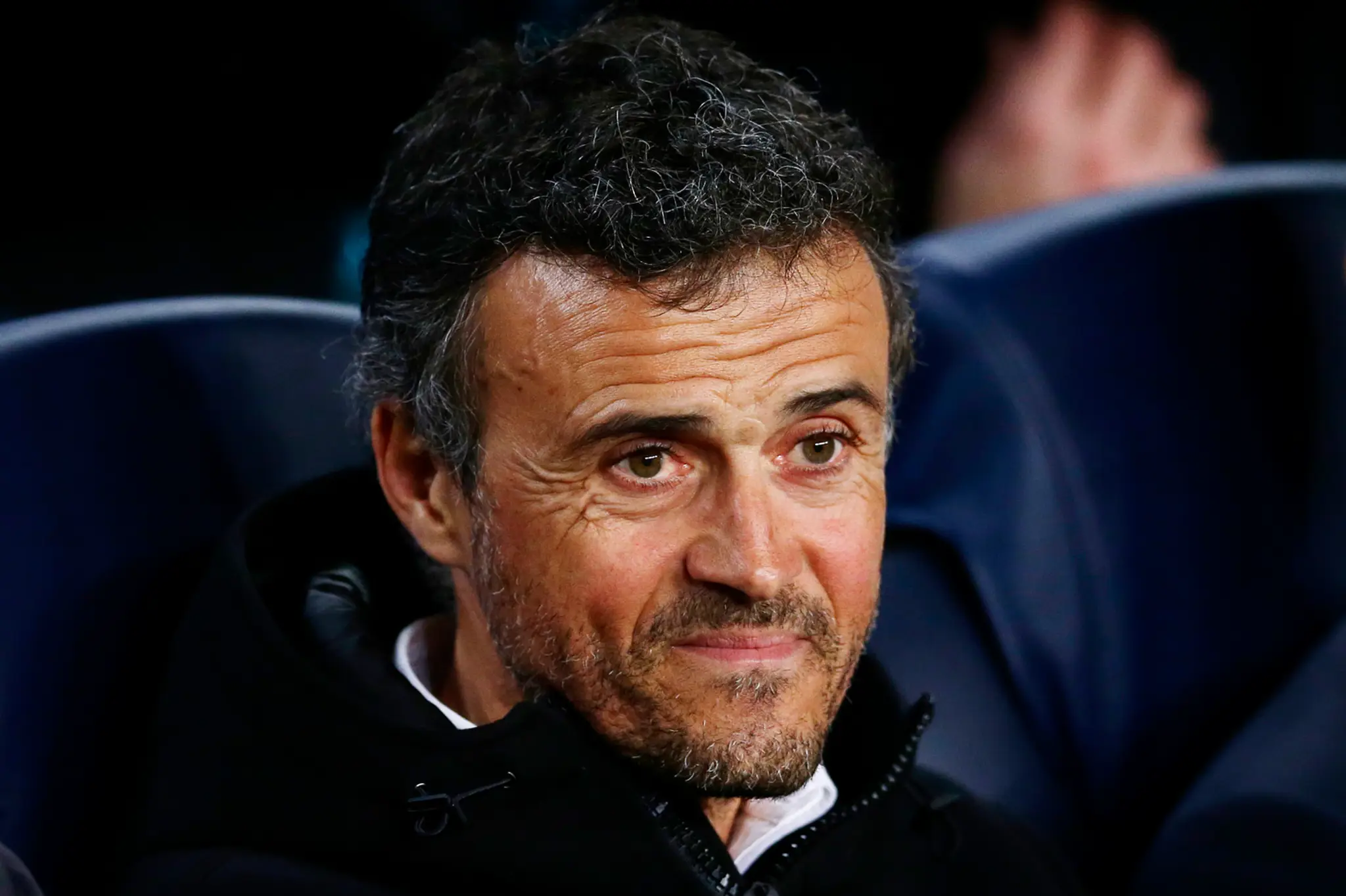 Kouč Barcelony Luis Enrique počas odvety osemfinále LM proti PSG.