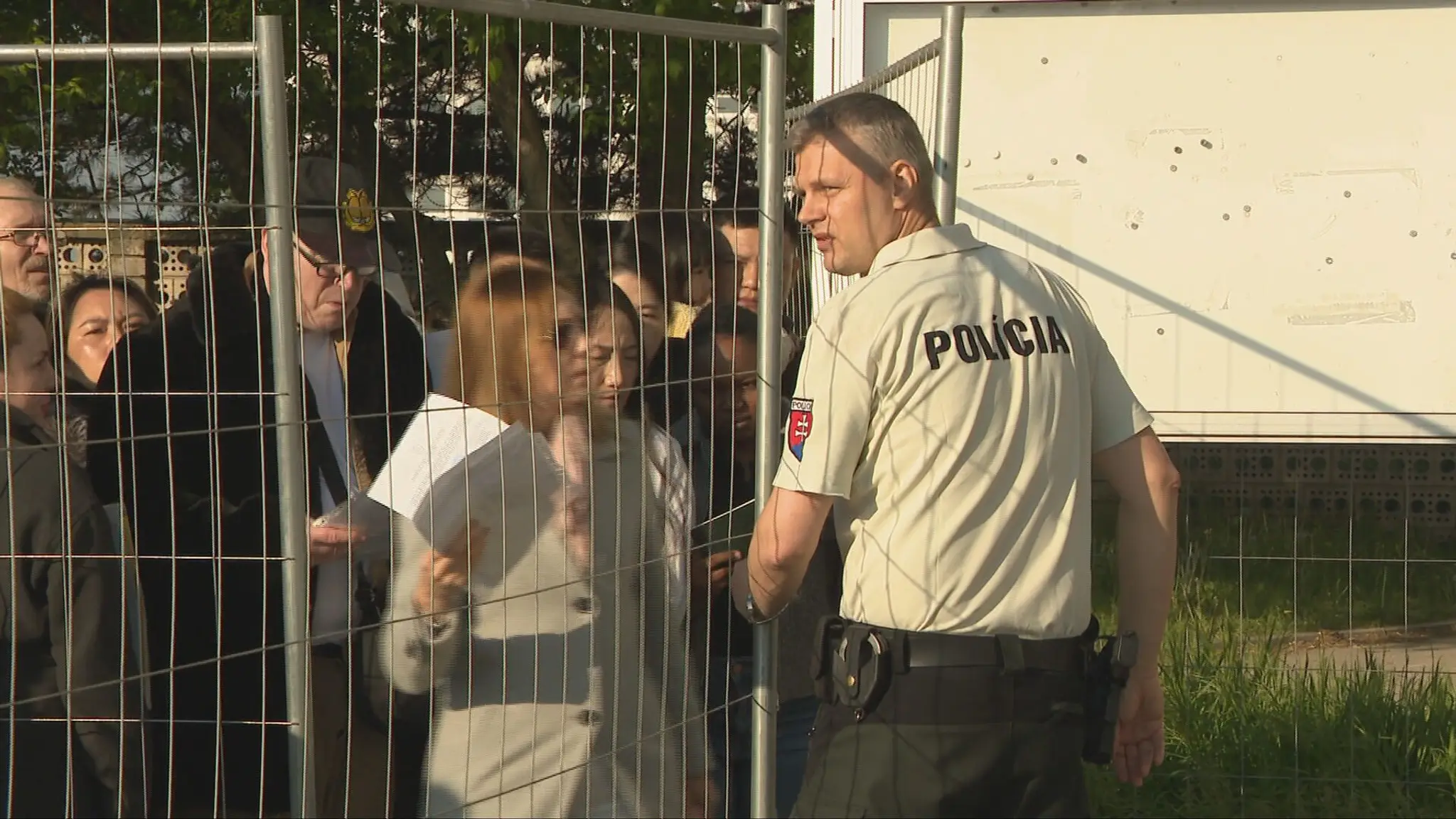 Cudzinecká polícia bez kioskov.