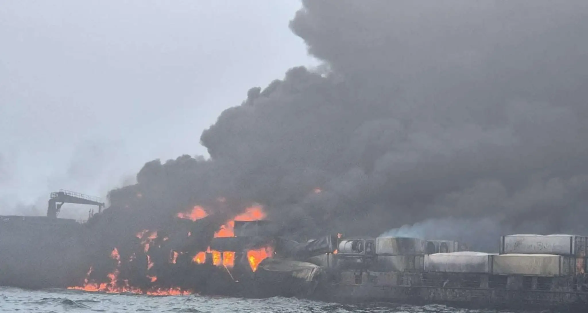 Pri východnom pobreží Anglicka sa zrazili tanker a nákladná loď