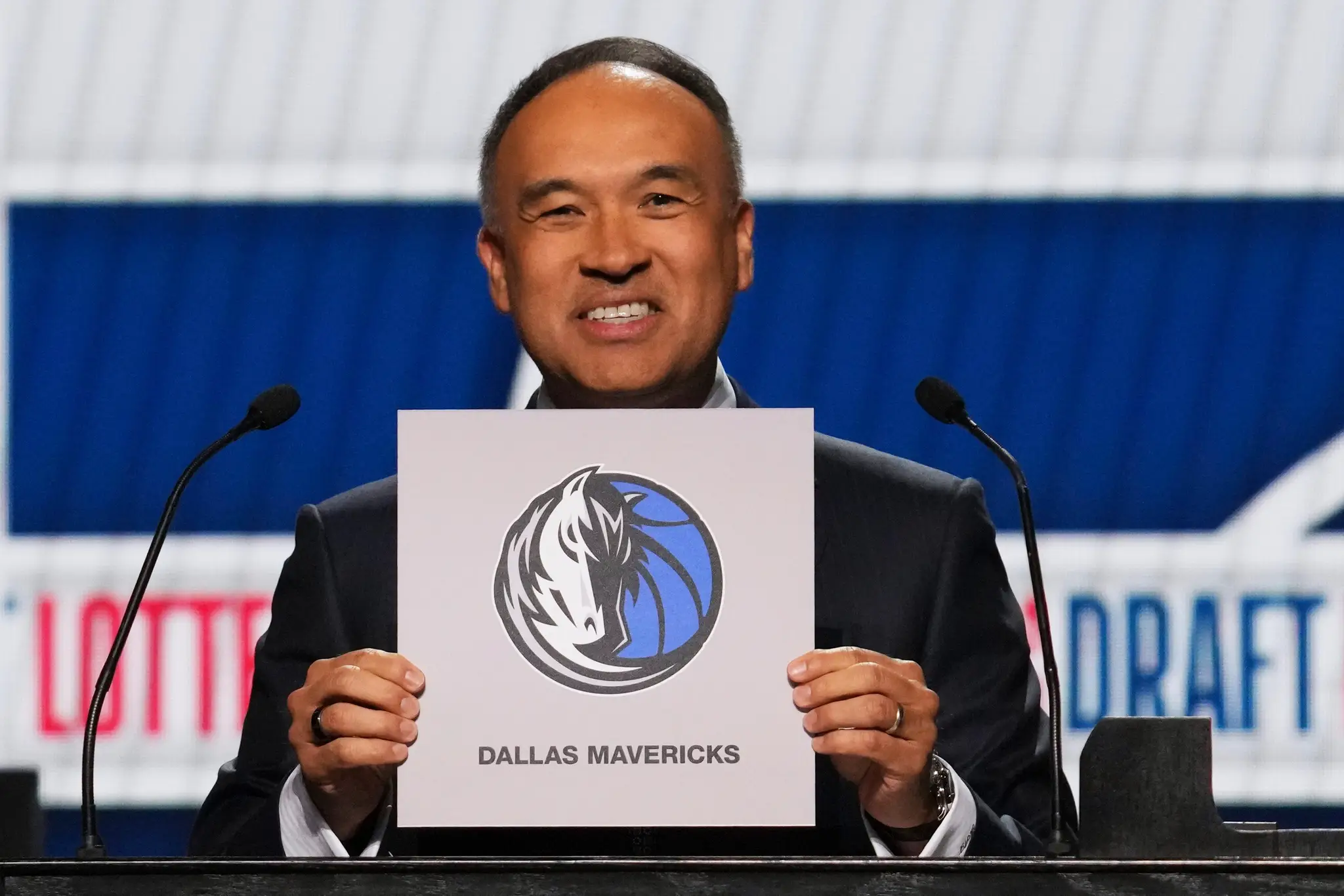 Prvú voľbu na drafte NBA získal Dallas.