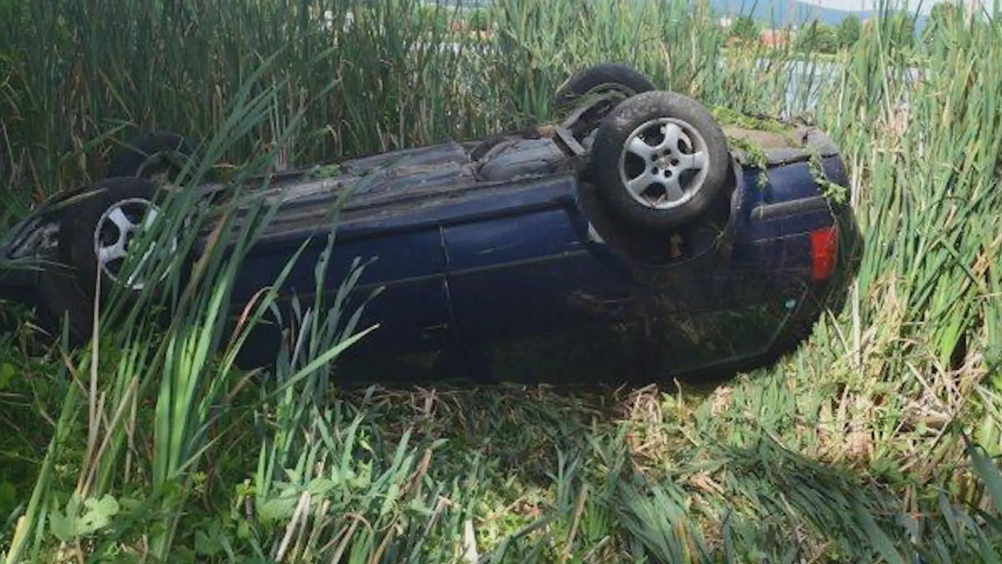 Nehoda medzi Malými Kozmálovcami a Tlmačmi