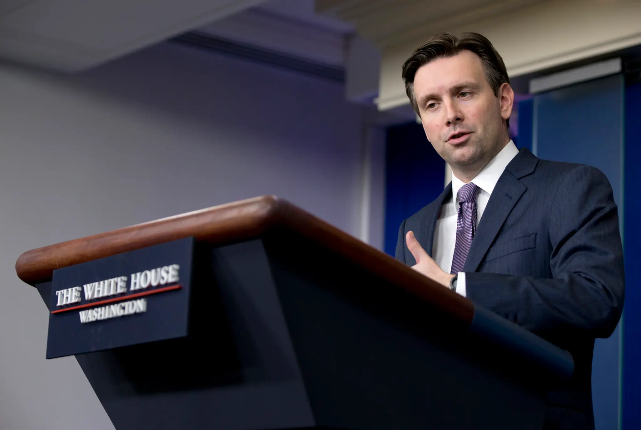 Hovorca Bieleho domu Josh Earnest