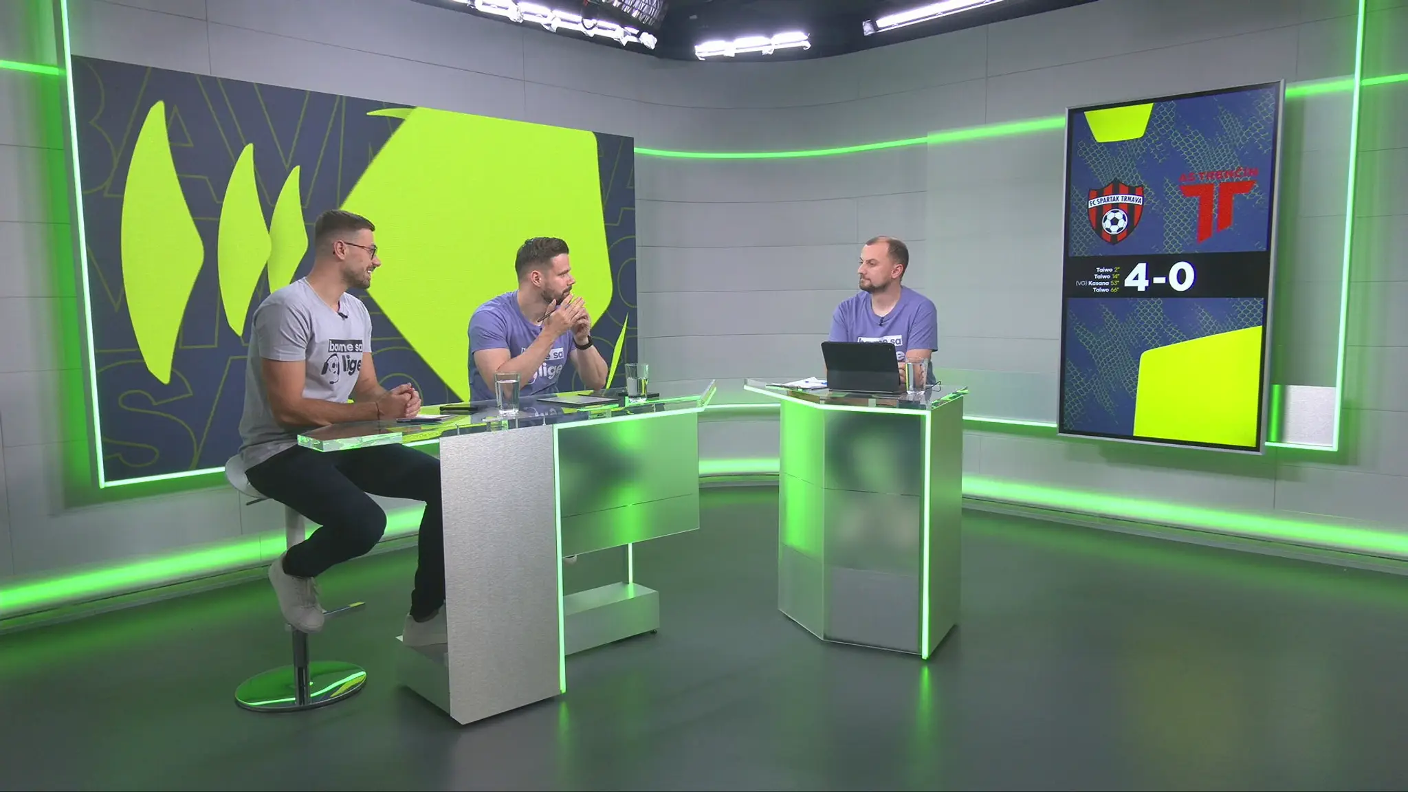 Marián Červenka, Marek Arpáš a Michal Maťašovský v štúdiu TN live.