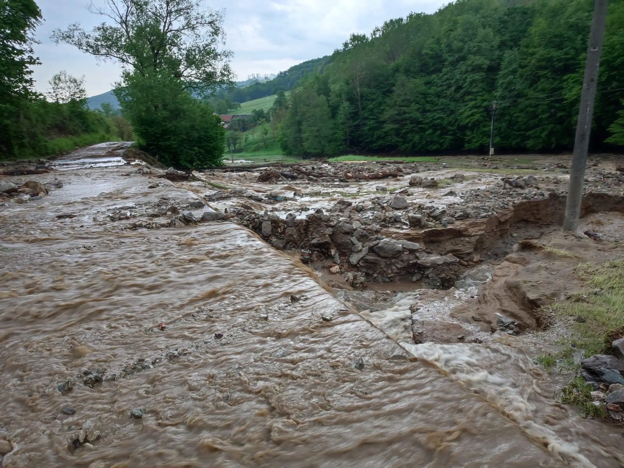 Zasahovali aj hasiči