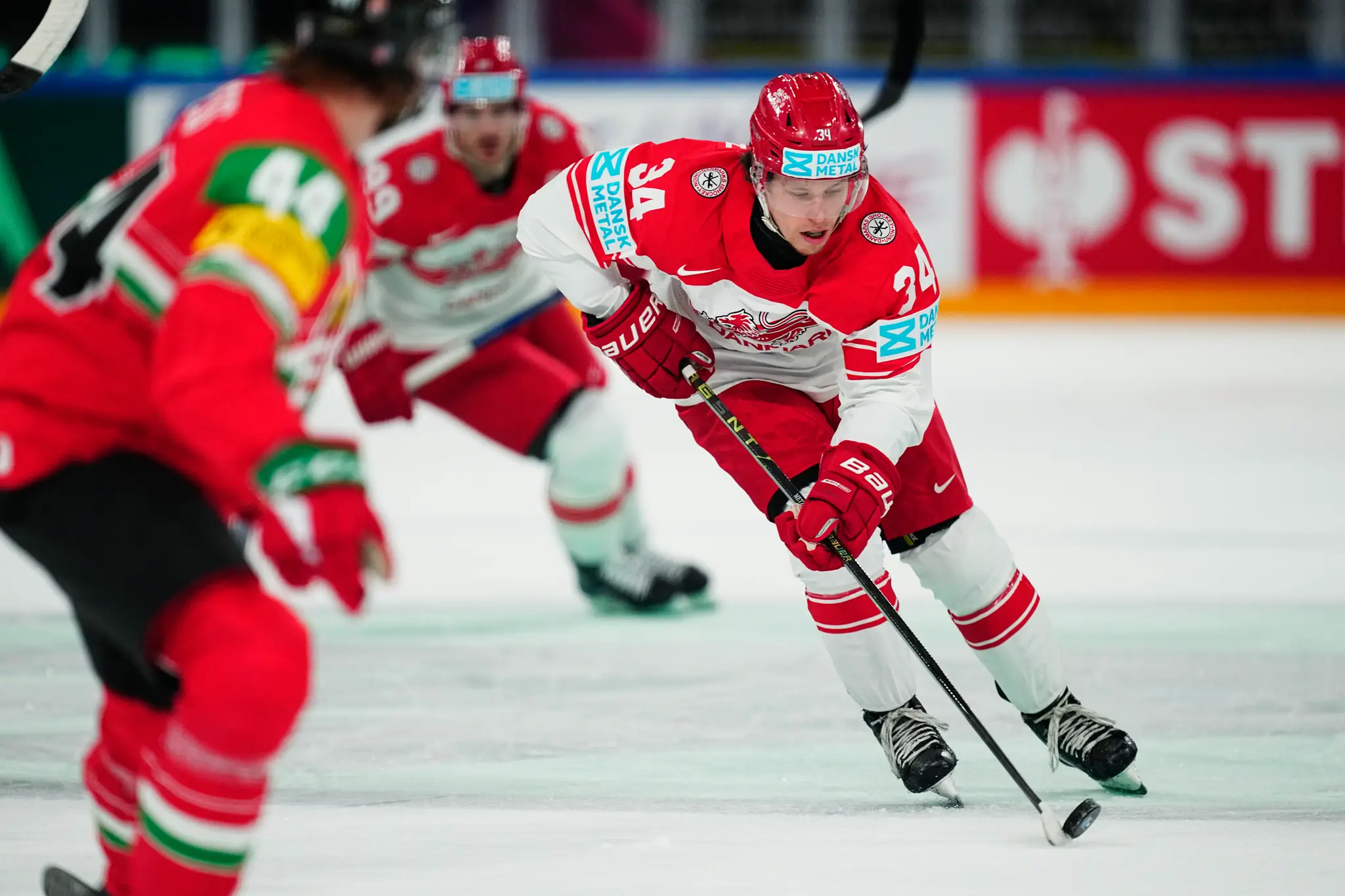  Morten Jensen v zápase A-skupiny na MS 2023 v hokeji