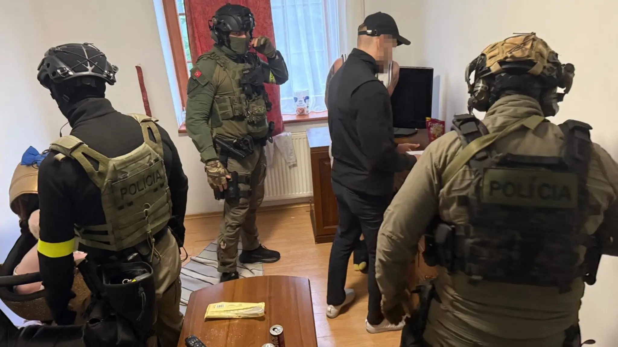 Zneužívali mladistvých na sexuálne služby.