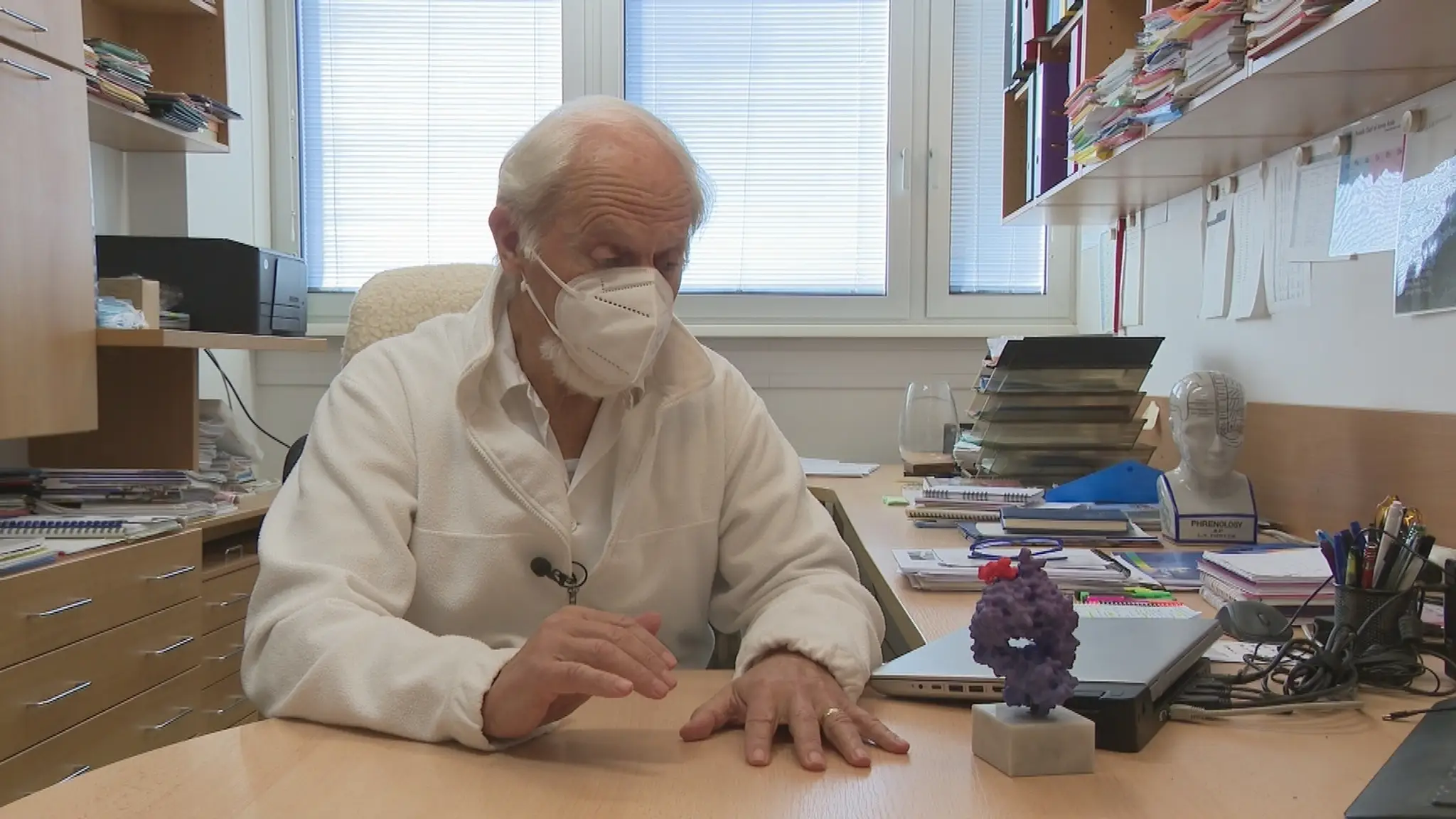 Profesor Michal Novák.