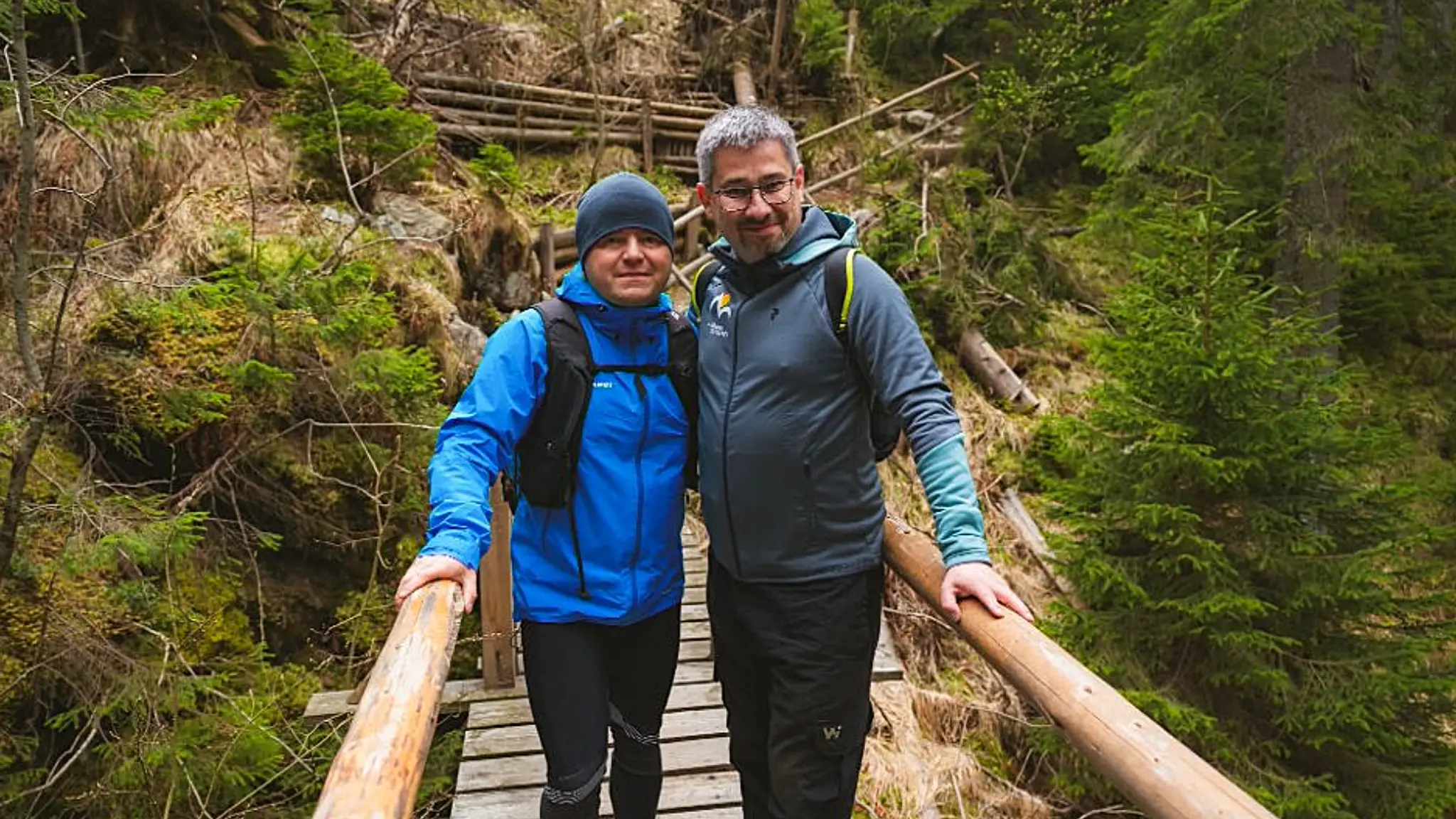Ján Tribula na horách s Imrichom Gazdom. 
