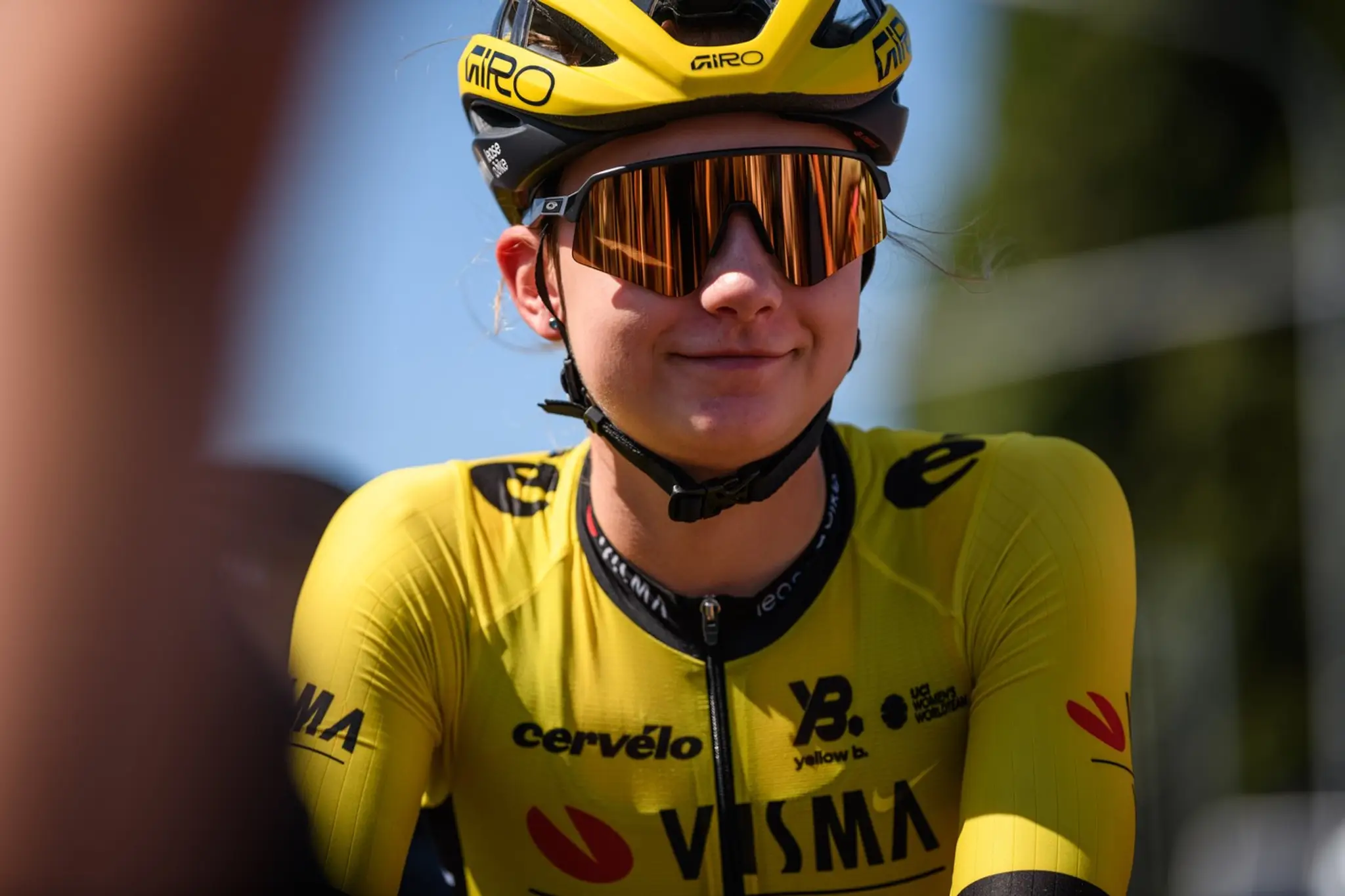 Viktória Chladoňová v drese Visma Lease a Bike