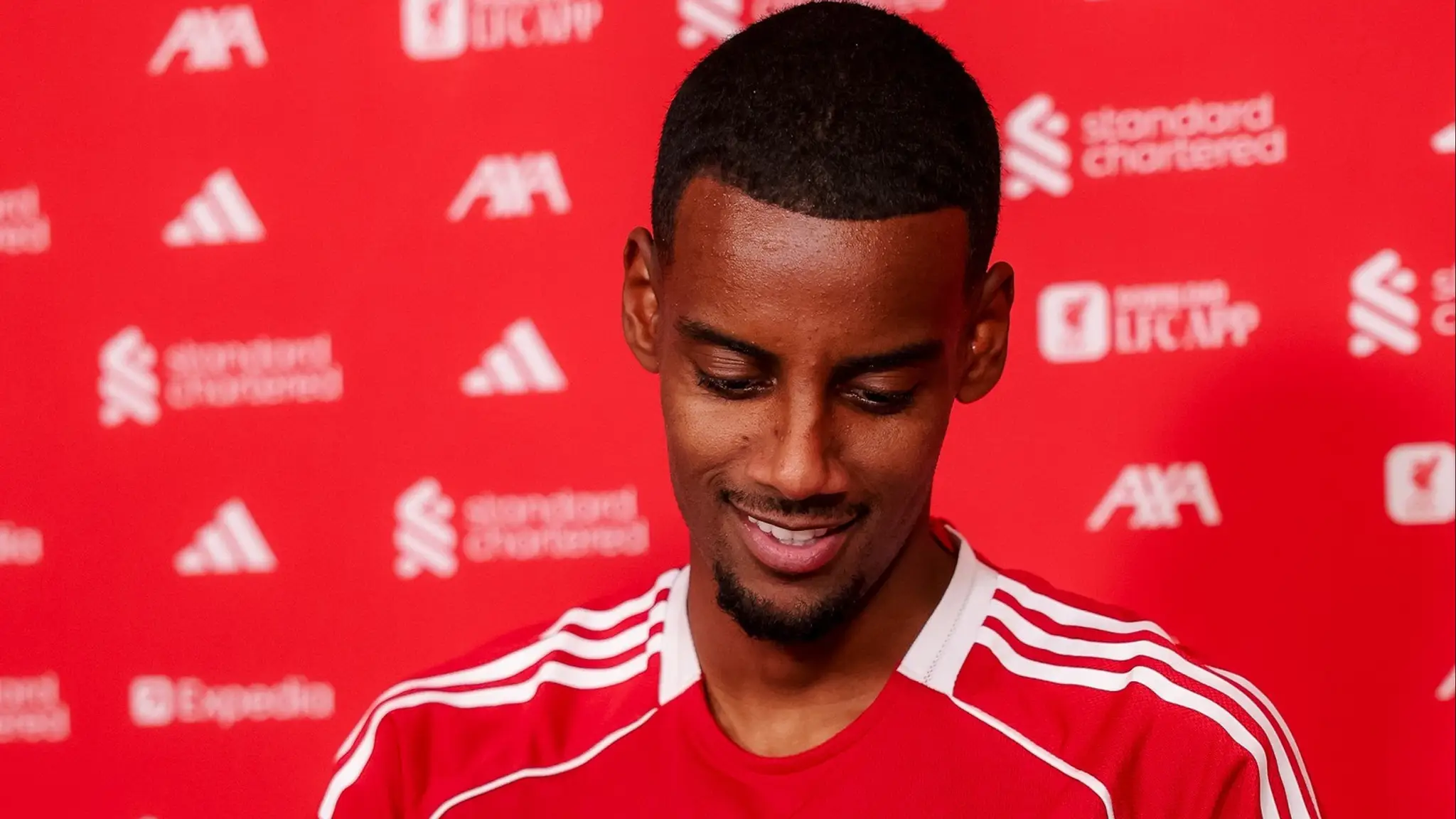 Alexander Isac hráčom Liverpoolu. (cropped)