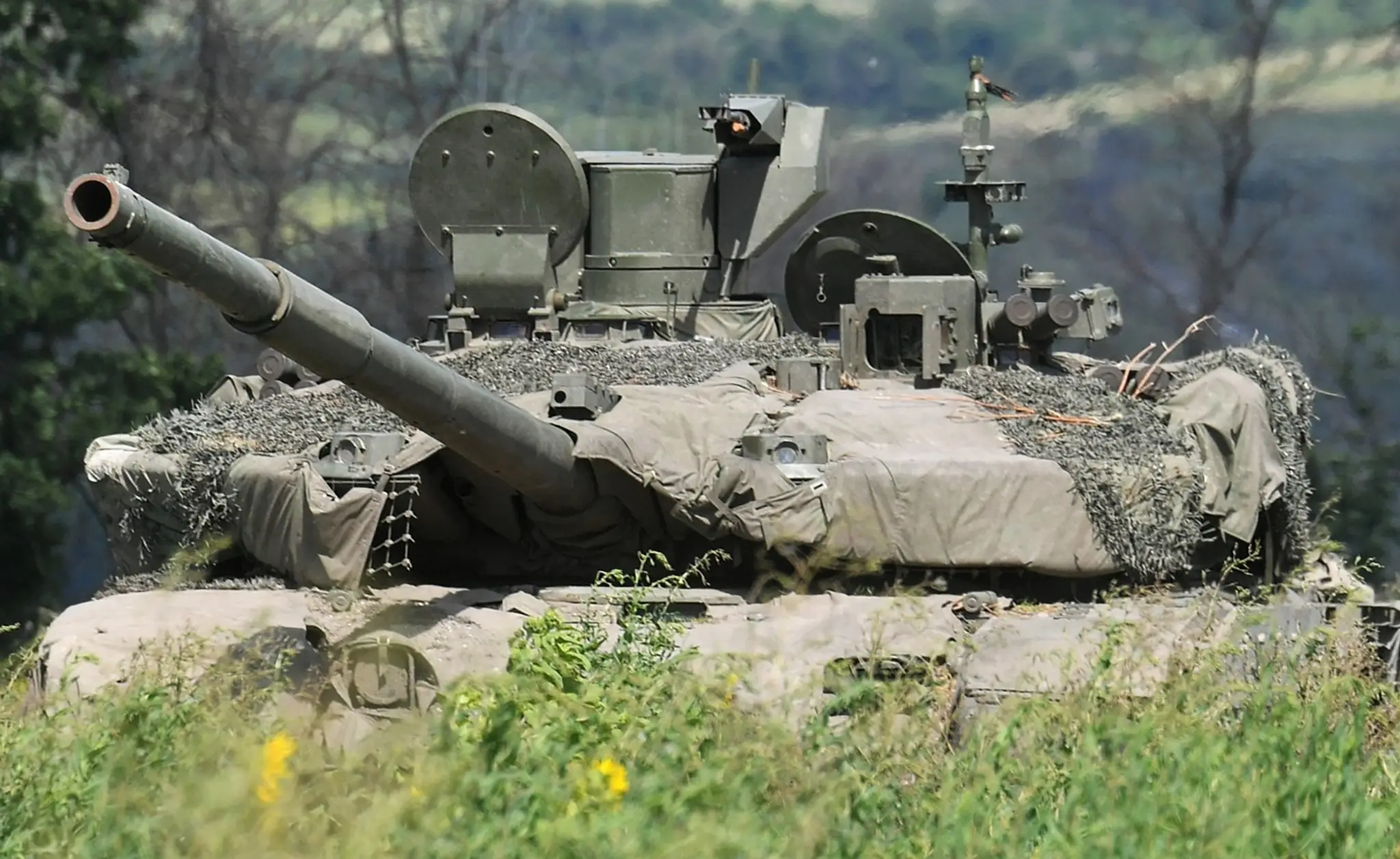 Ruský tank T-90 - ilustračná snímka
