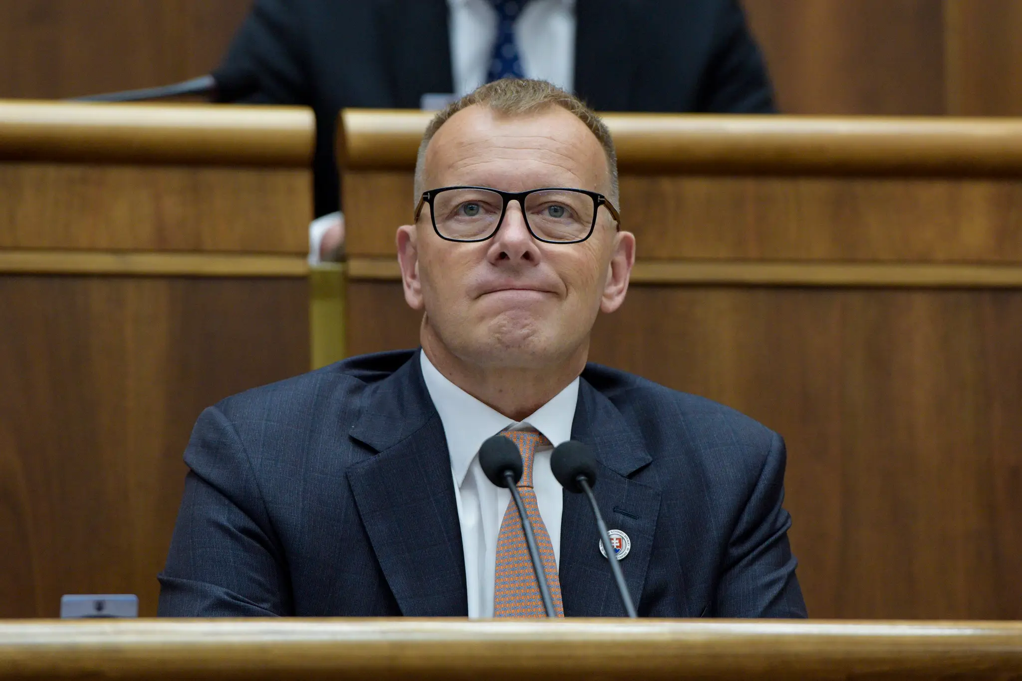 Na snímke Boris Kollár v pléne Národnej rady.