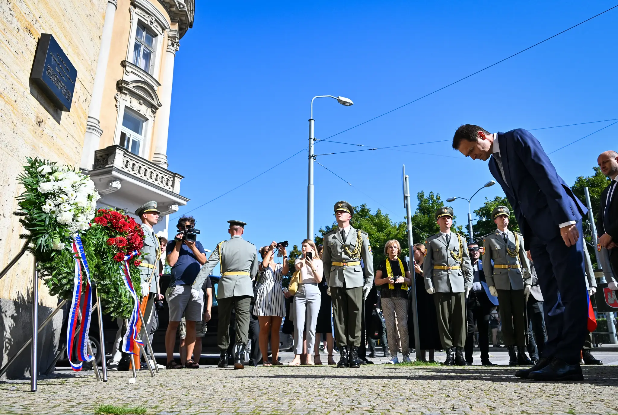 Premiér Ľudovít Ódor počas pietnej spomienky na obete okupácie Československa vojskami Varšavskej zmluvy.
