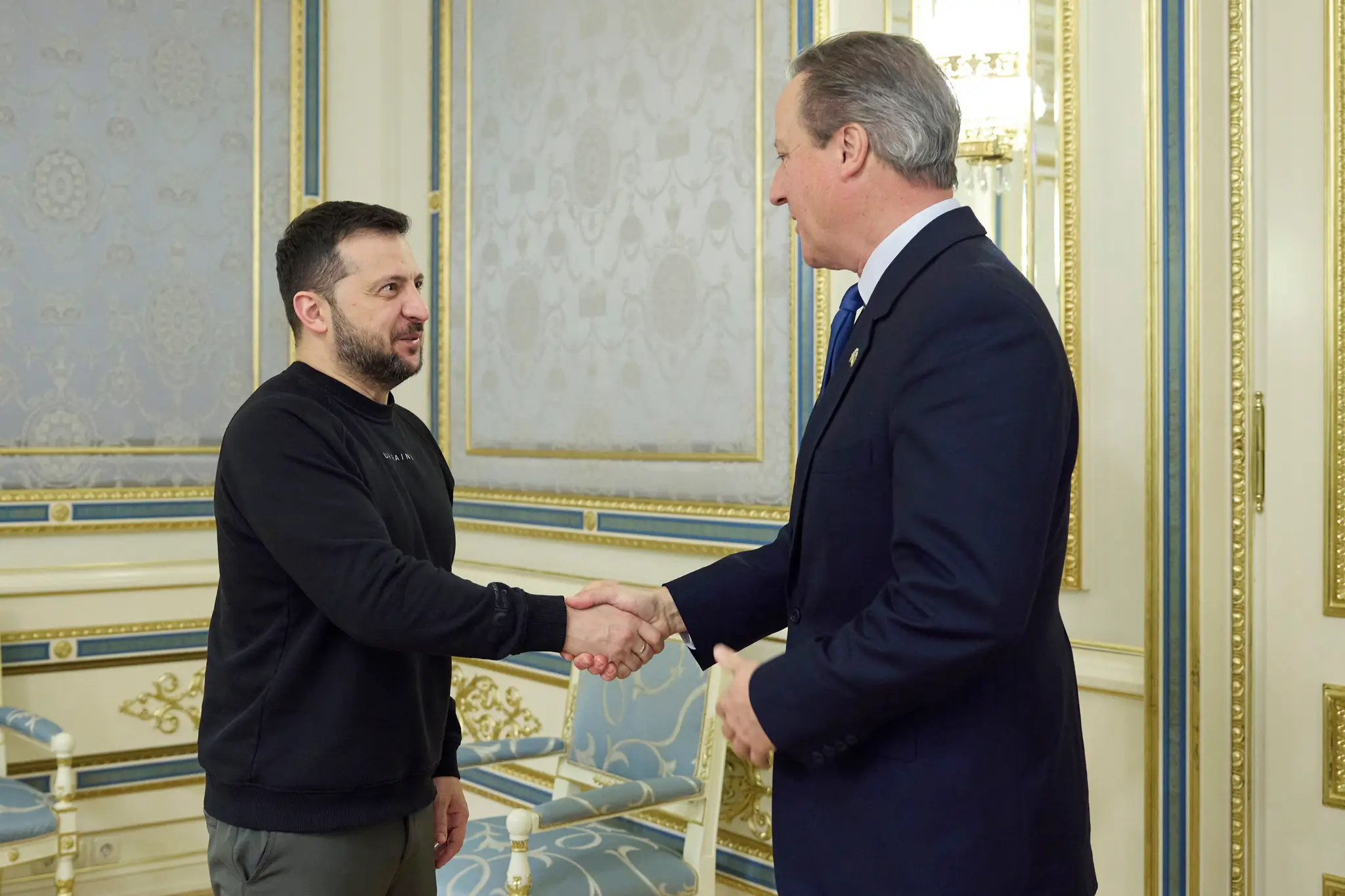 Volodymyr Zelenskyj a David Cameron.