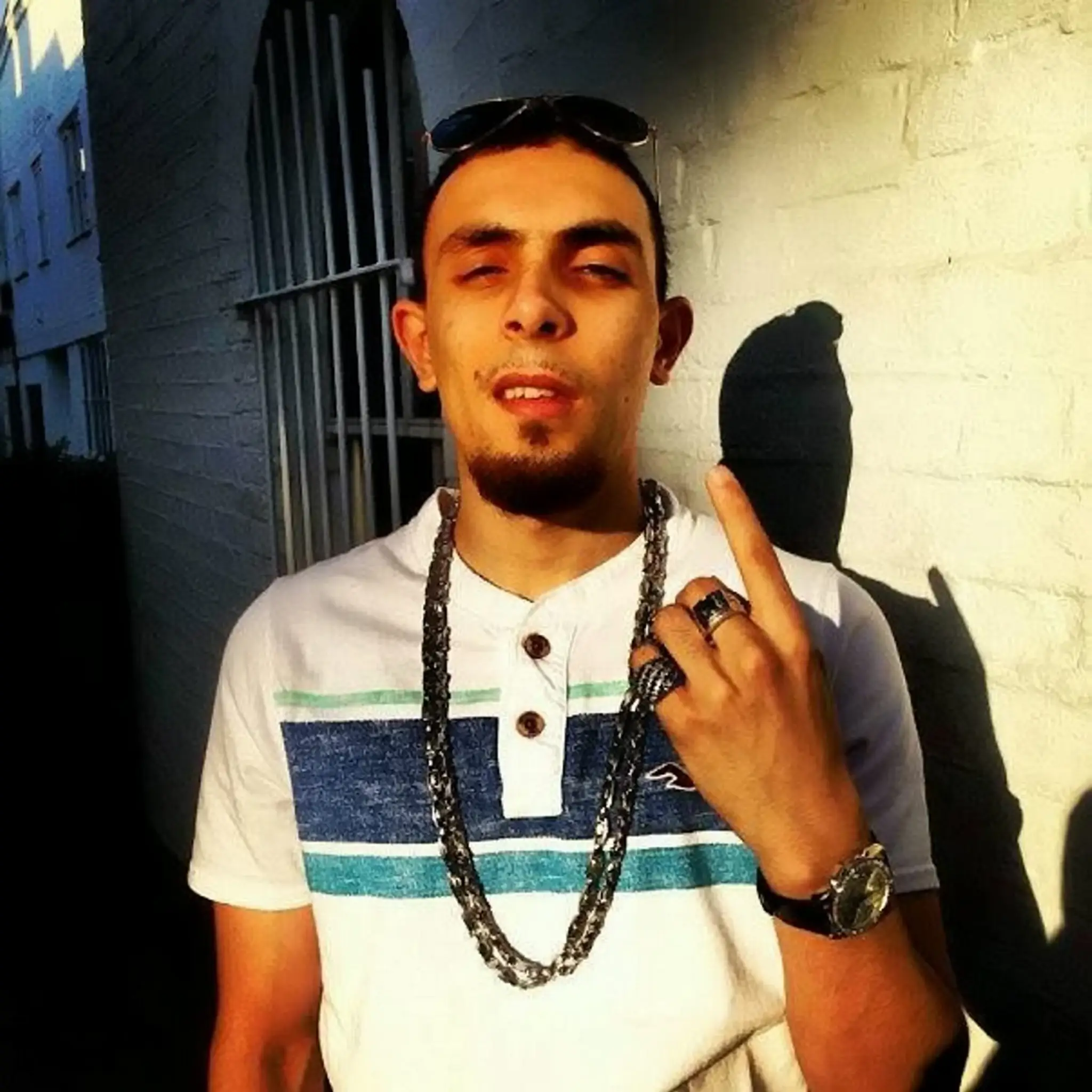 Na snímke bývalý britský raper Abdel-Majed Abdel Bary, ktorého našli vo väzení mŕtveho.