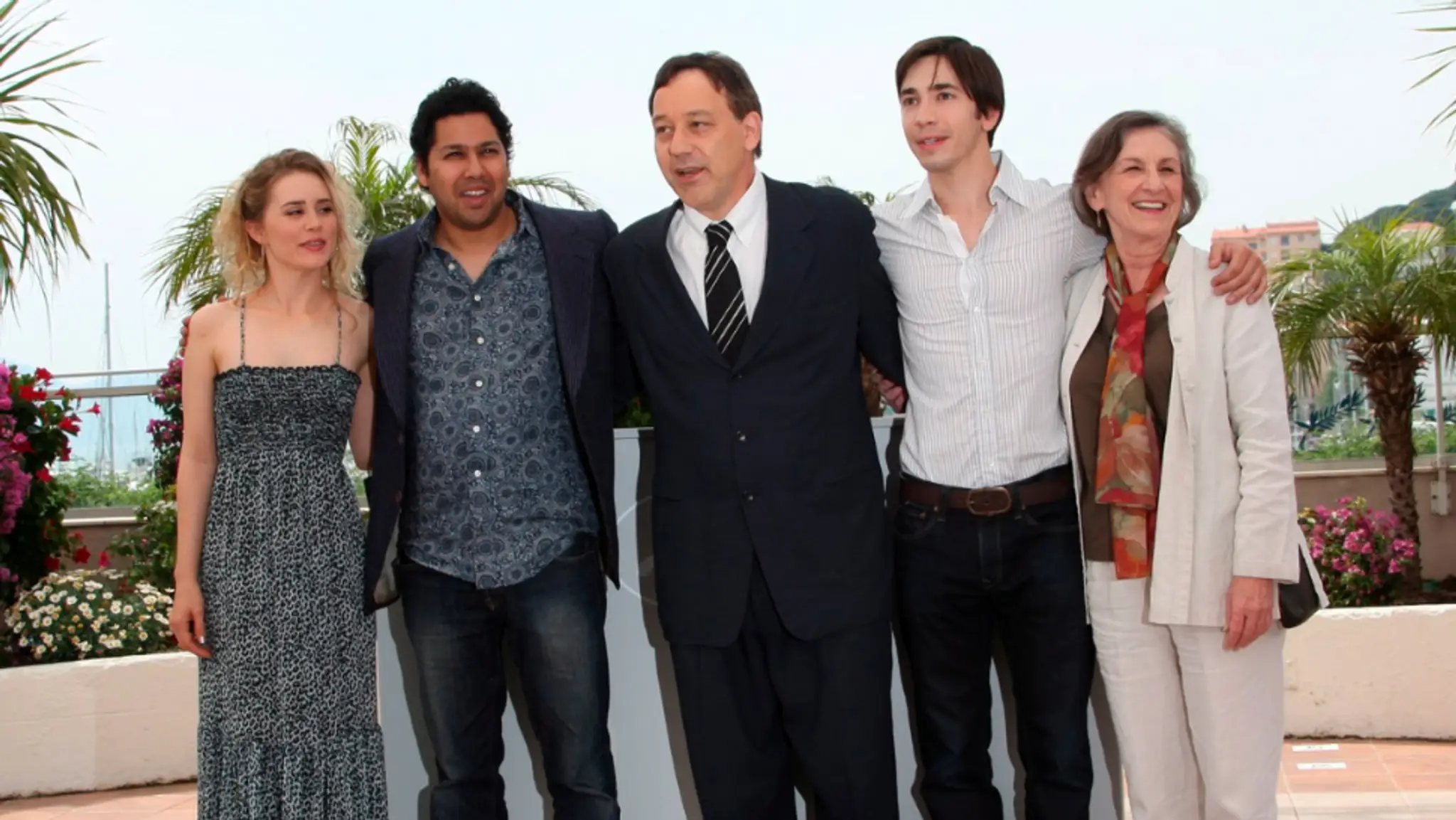 Herečka Lorna Raver (vpravo) na filmovom festivale v Cannes v roku 2009.