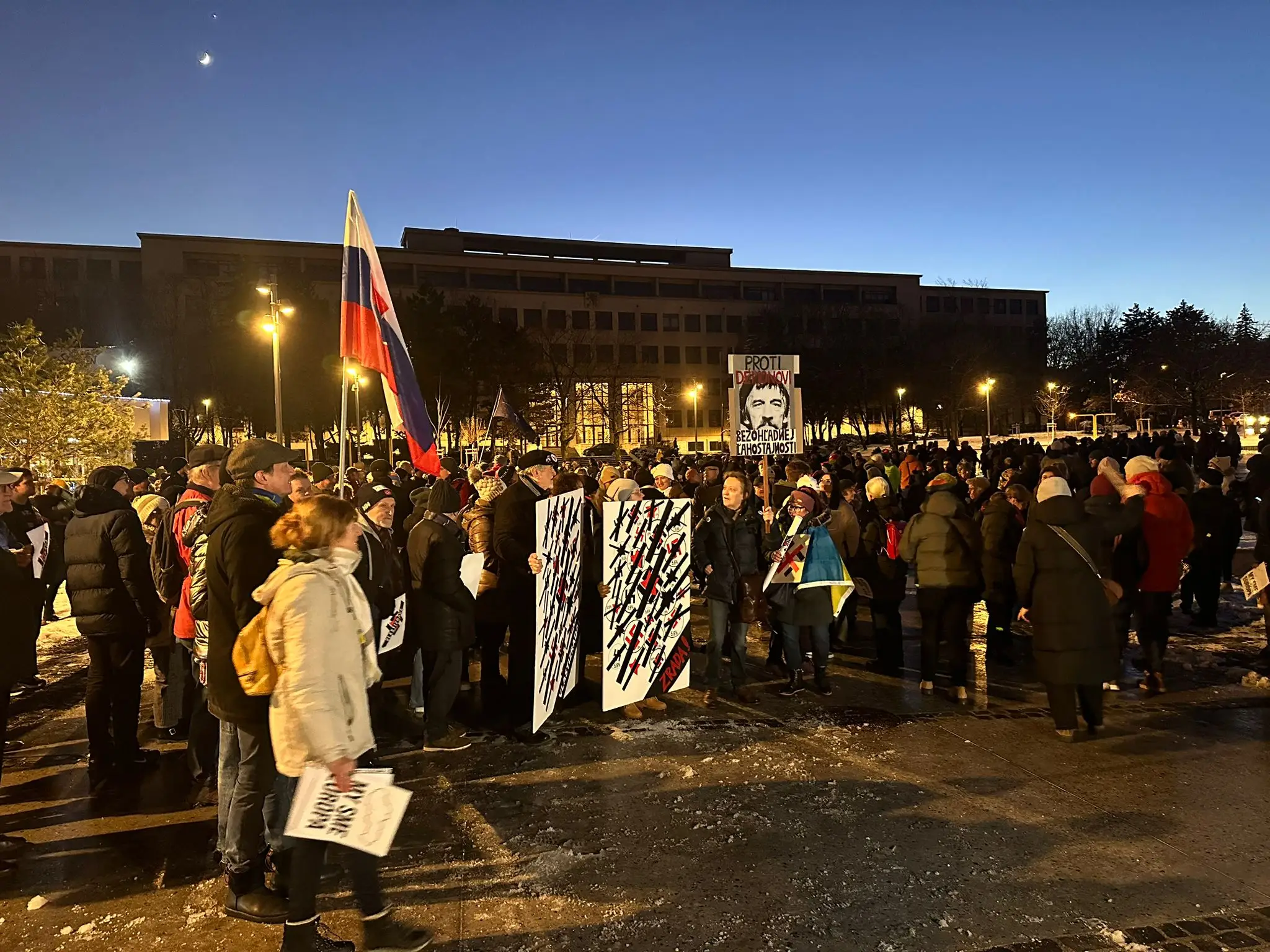 Protest pred Úradom vlády SR (3. 1. 2025)