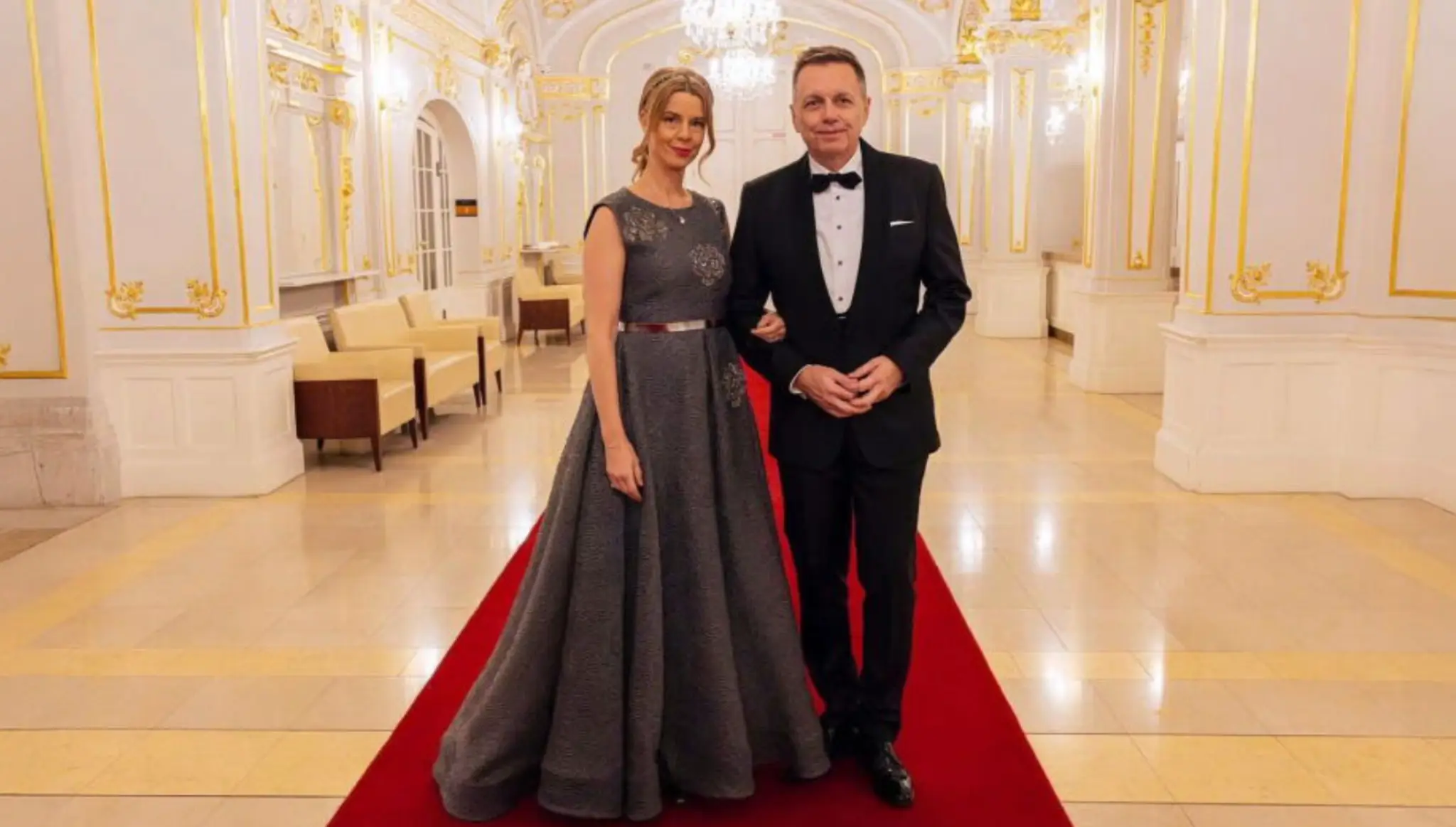 Peter Kažimír s partnerkou.
