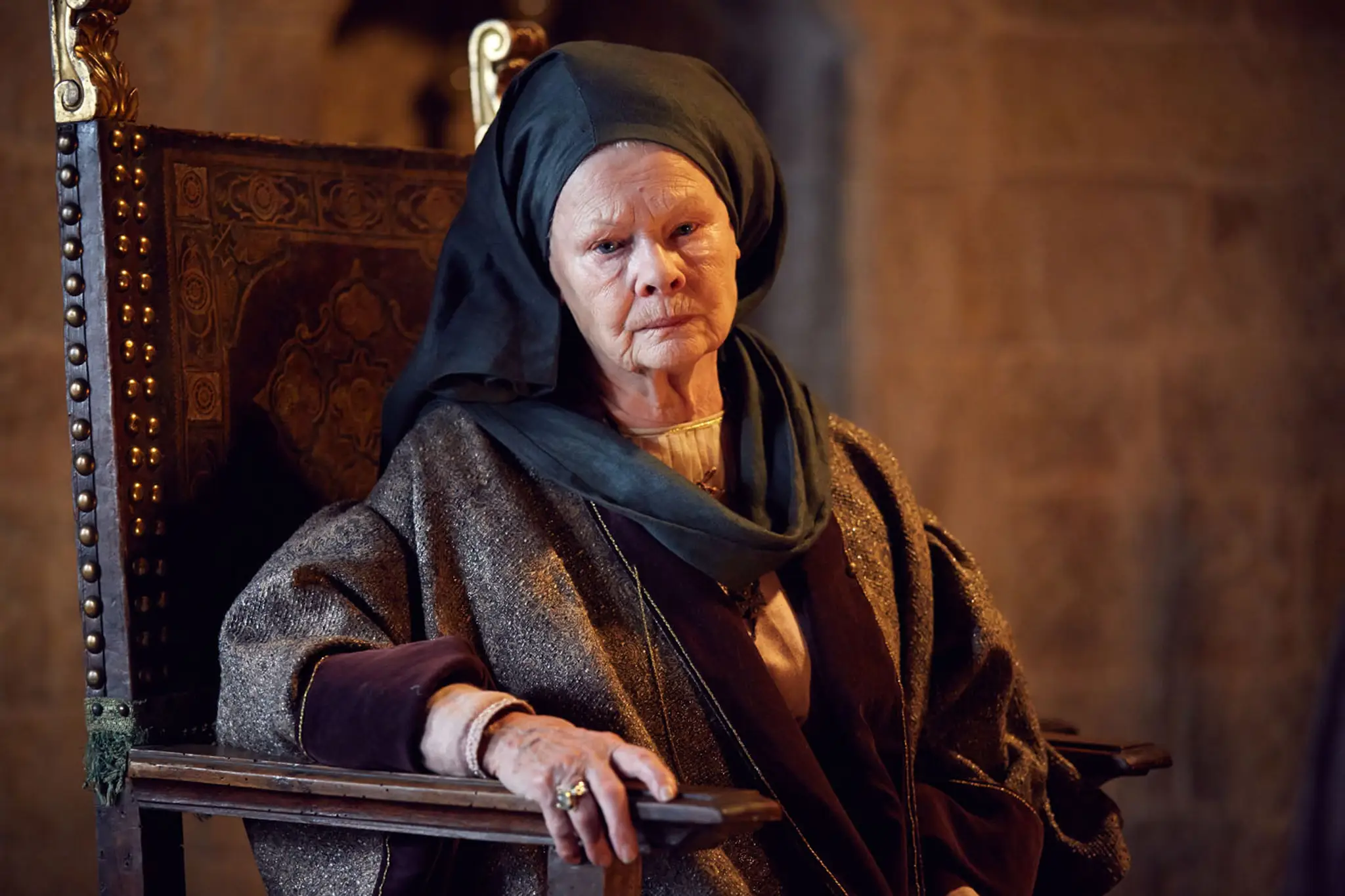 Judi Dench vo seriáli The Hollow Crown II. 