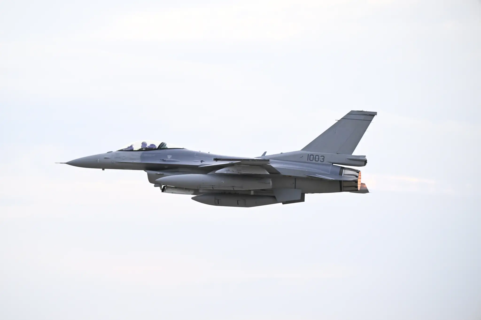 Stíhačka F-16.